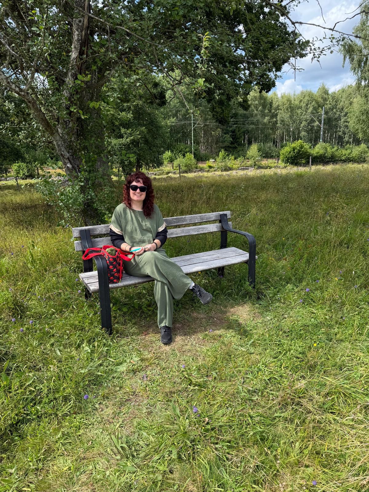 Crocheting in the Carl von Linné Nature and Cultural Reserve is a truly meditative experience: Carl von Linné was The Sage of Småland Who Gave Names to Nature 🇸🇪
Long before he was recognized worldwide as the “father of modern taxonomy,” Carl von Linné took his first steps in the forests and meadows of this area (born in Råshult, near Diö/Älmhult, in 1707).
A physician, botanist, and explorer, Linnaeus dedicated his life to observing, classifying, and naming the living world with the binomial system we still use today (such as Homo sapiens or Linnaea borealis, his favorite flower from the Swedish forest).
The site is a haven of peace and sustainability, and offers fantastic vegetarian food.
But beyond labels and science, Linnaeus was passionate about being fully present in nature. He firmly believed in the capacity for wonder at every tiny leaf, moss, or insect.
His famous quote:
“Omnia mirari etiam tritissima.”
(Marvel at everything, even the most ordinary things.)
Linné used to remind his students that true wisdom didn’t consist merely in memorizing names, but in looking at the everyday—a simple stone or a wildflower—with the wonder of someone witnessing a miracle for the first time. A true lesson in mindfulness before the term even existed. 🧘♀️🌱#crochet #crocheting #crochetlovers #crochetpassion