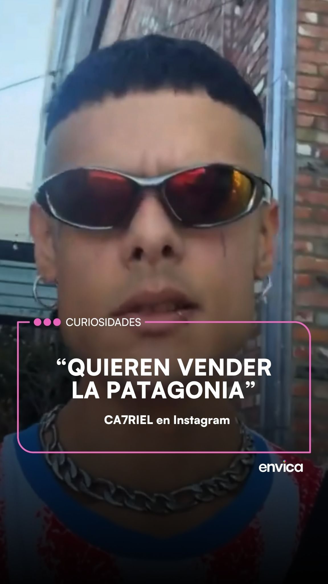 “Guarda que quieren vender la Patagonia” dijo CA7RIEL en sus historias
-
#ca7riel #argentina #patagonia