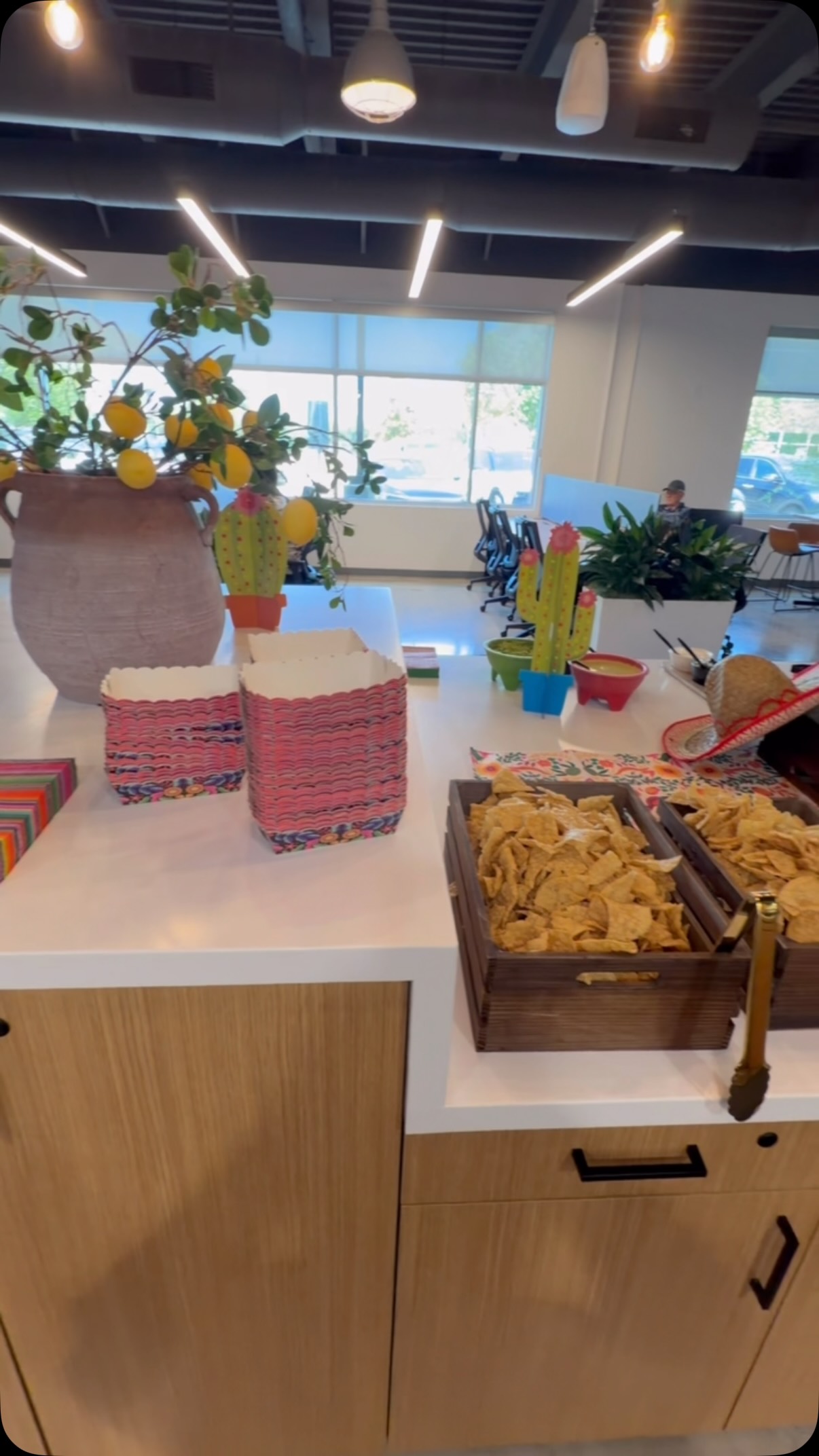 Nacho average workday. 🌮🍹Cheesy bites and refreshing margaritas, this member event was the perfect excuse to step away from the desk and connect with our amazing community. Who’s ready for the next event? 🙌