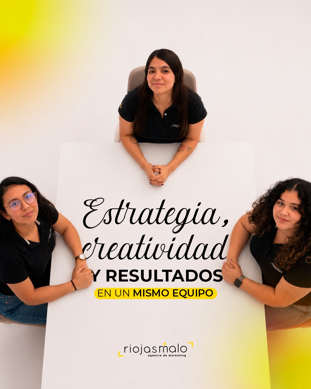 Cada proyecto reúne ideas, análisis, creatividad y ejecución.
Cuando un equipo trabaja con un mismo objetivo, las marcas lo reflejan.
🤝 ¿Empezamos con la tuya?