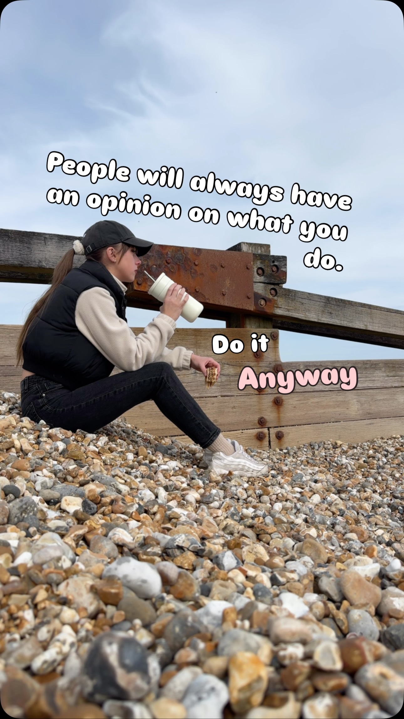 People will always have an opinion on what you’re doing…
I’m getting much better at letting them have it without feeling like I need to carry it around with me. ✨ 🖤
#j4rming #j4rminglife #lifeofj4rming #onestepatatime