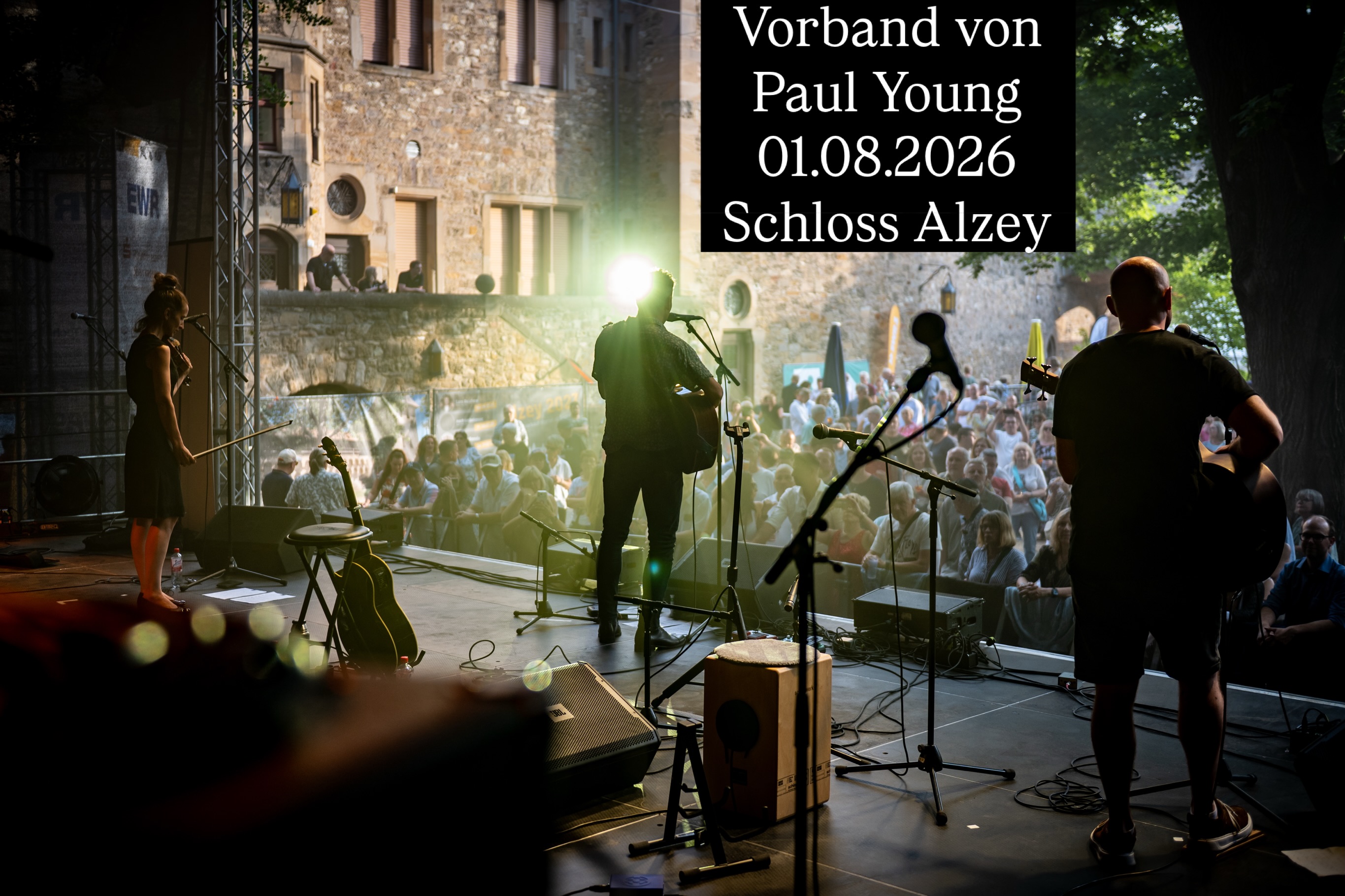 Vorband von Paul Young 😍
Was für ein Abend beim Da Capo im Schlosshof in Alzey 🤩
Es war unvergesslich für uns 🥰
Ein riesiges Dankeschön geht raus ans Management von @paulyoungparlez
das @dacapo_alzey
die @stadtverwaltung_alzey
und das tolle Publikum was mitgeklatscht und mitgesungen hat 🫶
Die besten Livefotos ever von
@momentum_fotografie_yoga
@miriambender78
#paulyoung #indiefolk #dacapoalzey #indierockmusic #indiefolkmusic
