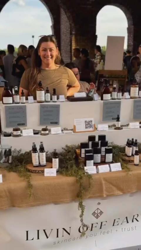 We are back this week at @bridgewaymarket!
Come shop all of your favorite plant based skincare under the train depot. See you there 🏰