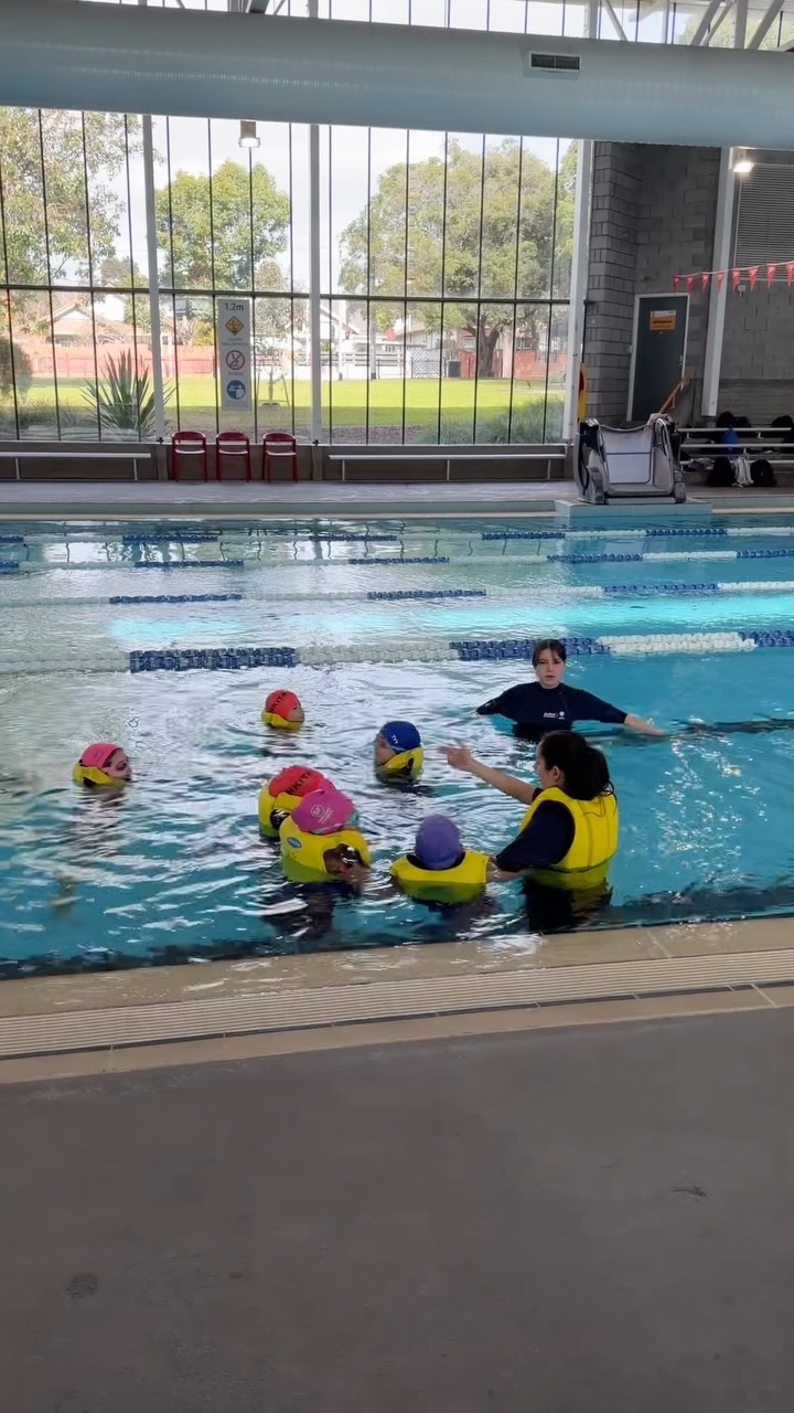 πββοΈπ¦ Water Safety & Swimming Success! π¦πββοΈ
Today marked our final swimming lesson, with students finishing the program by learning some very important water safety skills. So many valuable lessons have been learnt throughout the program, both in and out of the pool!
A huge thank you to the wonderful team at Harold Holt Swim Centre for providing such fantastic swimming lessons and supporting our students throughout the program. π
Well done to all our students for their fantastic attitude, determination and superb progress. We are so proud of you! πππ½ββοΈ
.
.
.
.
.
#SwimmingLessons #Learn2Swim #OLOL #WaterSafety #Swmming