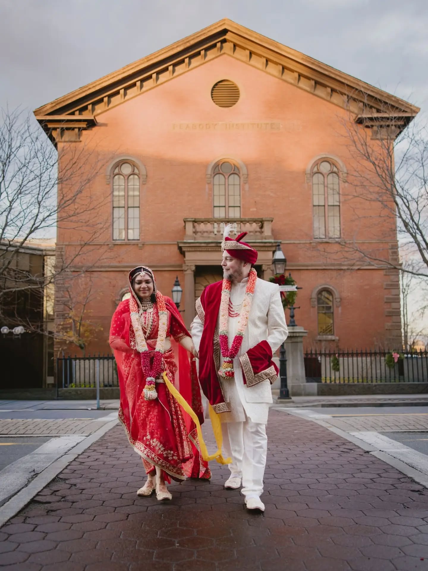 July, you have been so good to us. We're starting off a packed month of August with a 🎊 this weekend.
Venue, lighting: @oliopeabody
Coordination: @withoutahitch
Photo: @bluehaathi_photography
Caterer: @singhsrotishopma @premierbarservice @fiorellasrestaurants
DJ: @beattrain
Beauty: @madhumitha_makeup_artist
Florist: @taranaomcreations.decor @taranaom.creations
Bakery: @tiotcma @topsfieldbakeshop
Photo booth: @a.lphotobooth
Hotel: @bellinnpeabody
Client: @artesia82 josiahhazard
#newenglandwedding #bostonwedding #massachusettswedding