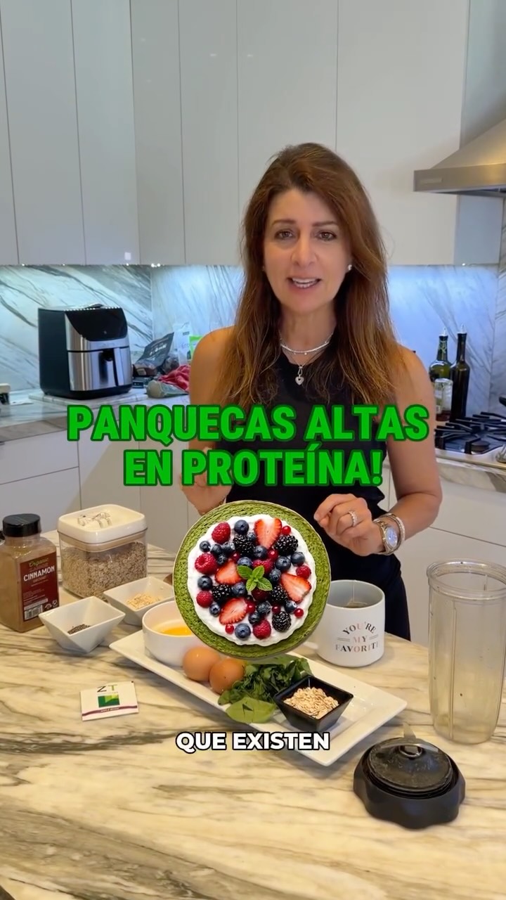 Este desayuno lo tiene todo: proteína para preservar la masa muscular, fibra para una mayor saciedad, antioxidantes para combatir el estrés y nutrientes que apoyan tu salud metabólica.
Prepararlas con Zlim Tea es una excelente forma de complementar tu rutina gracias a sus ingredientes que ayudan a apoyar el metabolismo. Y si vas a entrenar, acompáñalas con Zinergy para disfrutar de un impulso natural de energía, enfoque y vitalidad antes del ejercicio.
Una receta simple, deliciosa y diseñada para ayudarte a empezar el día con el pie derecho.👇 Comenta “PANQUECAS” y te envío la receta completa. #desayunosaludable #recetasfacilesyrapidas #recetasfáciles #suplementosnaturales #dieta