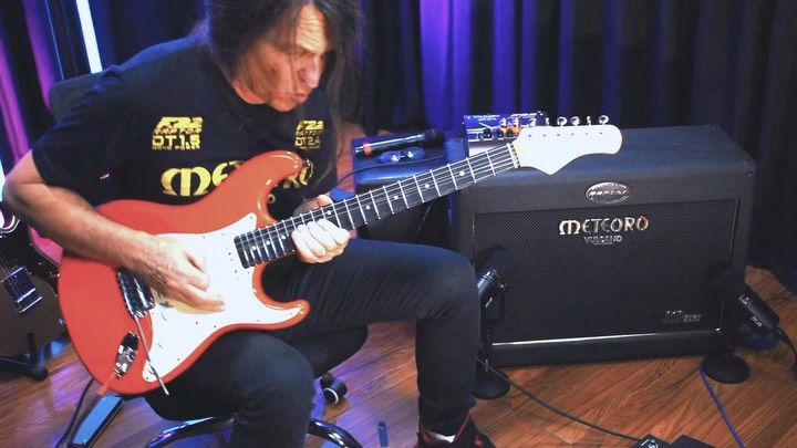Edu Ardanuy - F22 Raptor Dt 2.4 - OverDrive
#meteoro #guitar #válvulas #pedalboard #music