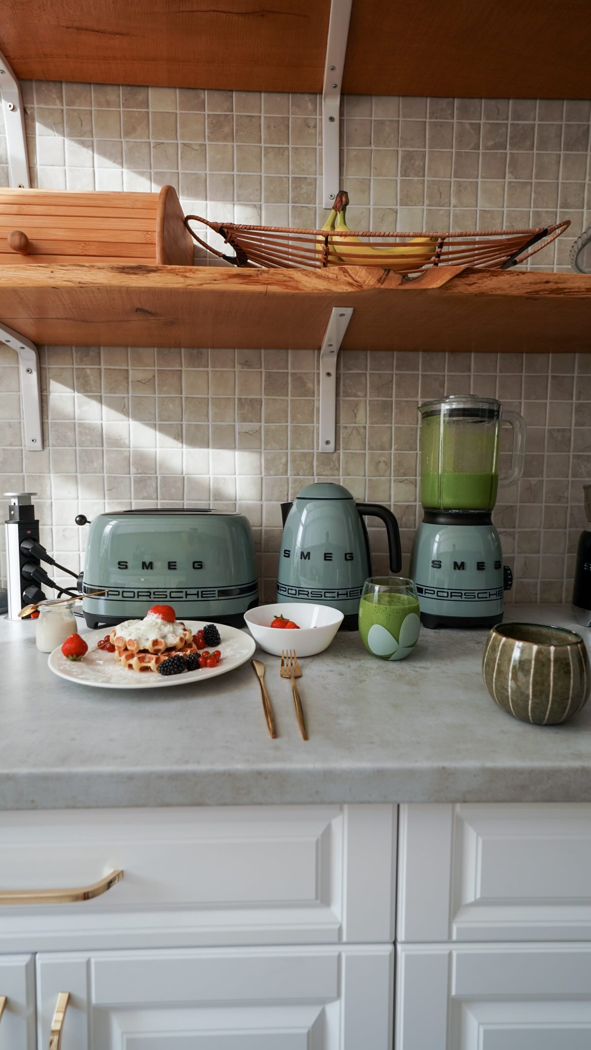 #publicité Sound on for breakfast with @smeg_be . ☕️🍓✨ I wanted to bring some sensory storytelling into the kitchen, this time through a slow morning moment featuring SMEG. 🧇
From the soft click of my new refrigerator doors to the tea, fresh fruit and all those satisfying little breakfast sounds, this reel is a celebration of everyday rituals made more beautiful through design.
I also revisited the unmistakable world of the Porsche x SMEG collection: sleek, bold and created for those who appreciate performance just as much as aesthetics. A collaboration where automotive design blends perfectly at the heart of the home and honestly, the pairing still feels incredibly fresh.
Would you watch more breakfast ASMR content like this? 👀
#SMEG #PorschexSMEG #BreakfastASMR #ASMRVideo MorningRoutine KitchenDesign ItalianDesign LuxuryLifestyle HomeInspiration PremiumAppliances BreakfastIdeas SlowMorning DesignLovers ContentCreatorBelgium BrusselsCreator
