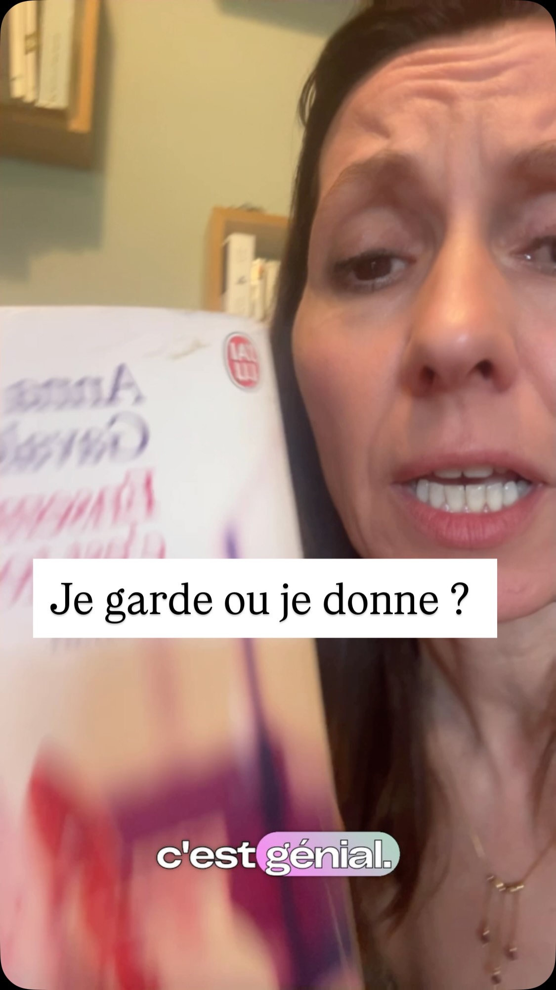 Alors t’en penses quoi ?
Je garde ou je vire ?
Si tu l’as lu je veux bien ton avis 🙏
Je trie chez moi pour une fois 😂
Sandra fradin home organiser passionnée ❤️
#tridelivres #bibliophile #desencombrement