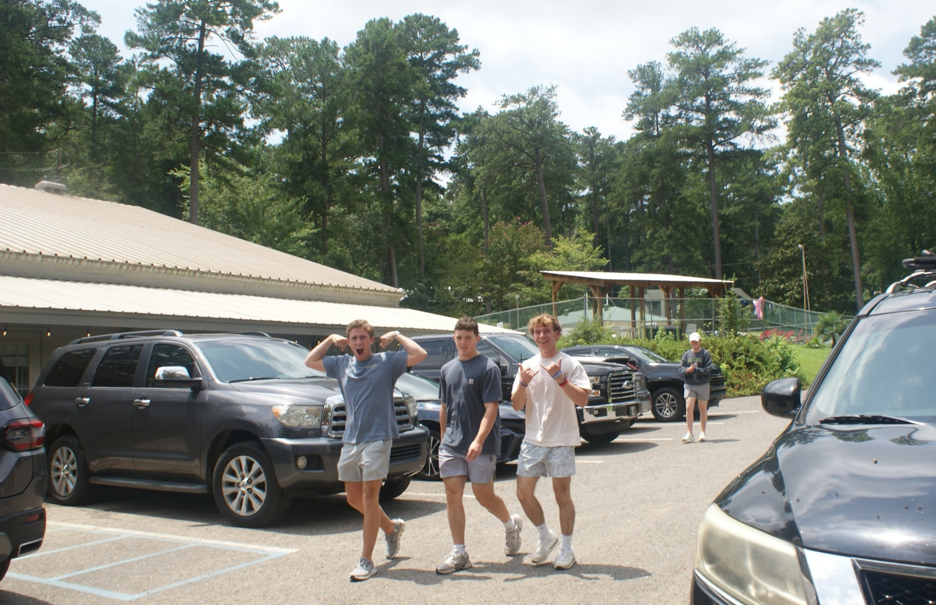 DAY 2 RECAP IS HERE!!!
From free time, to CFA, to games, we had the best full and busy day! Thank you @cfagreystone for our lunch!
More pictures to come so stay tuned!
#forge2026 #forgeretreat #samford #uab #birmingham