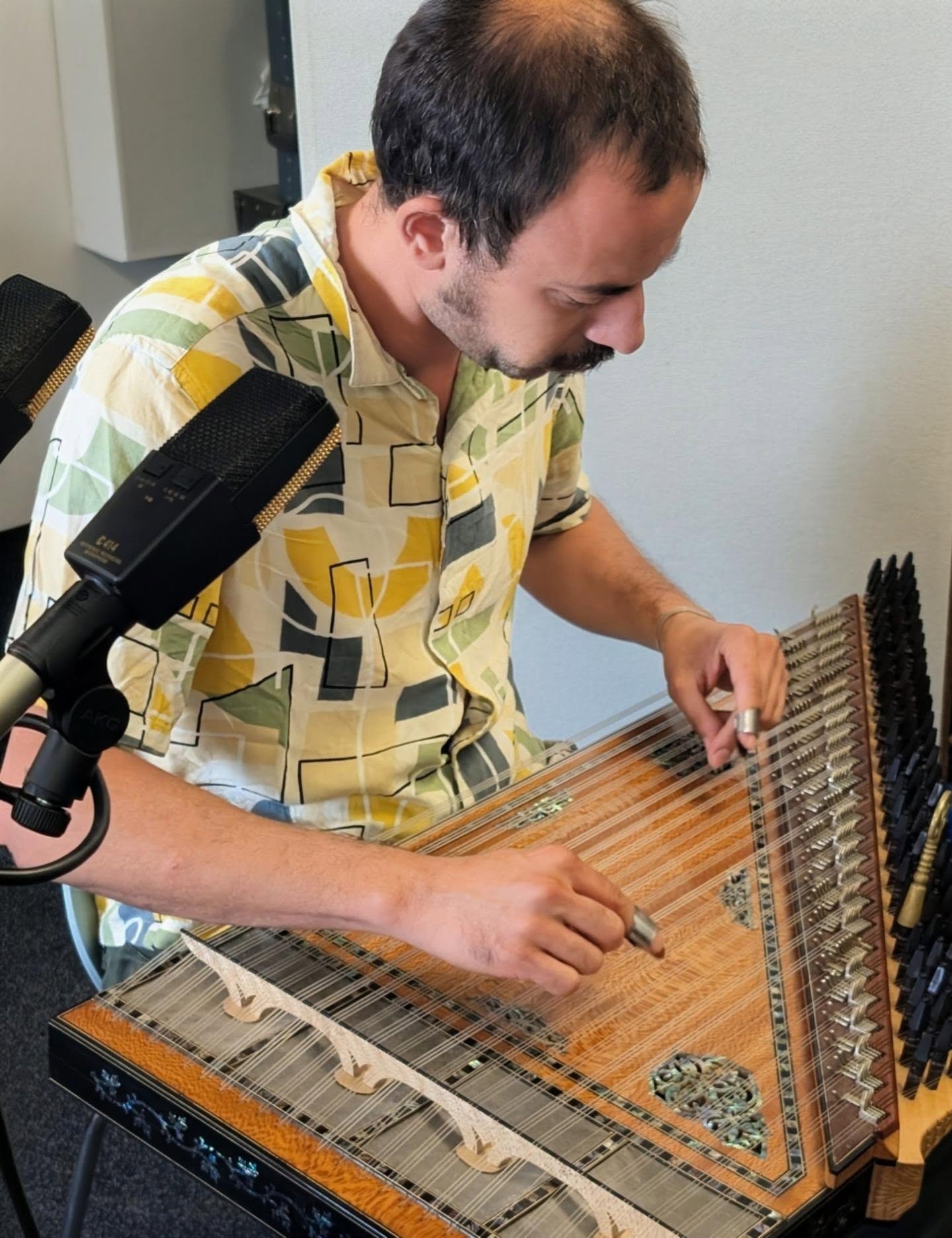 The brilliant Konstantinos Glynos was in today playing Qanun for a new @audionetwork album of mine written with @tarekelazhary