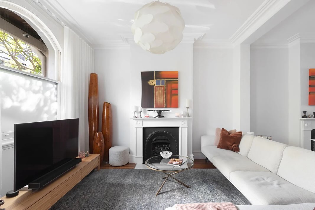 Just bought, Surry Hills! Hugh and I have just purchased a beautiful Victorian terrace in Surry Hills for our clients. It’s our second purchase for this lovely couple, who are looking to start a family together, and we couldn’t be happier for them as they begin this exciting new chapter in their lives. Congratulations! 🥂
