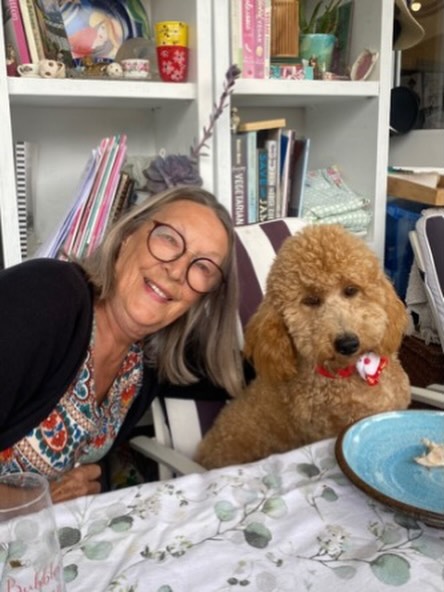 Toni’s lovely Clare, a sweet female Labradoodle enjoying life’s little moments. Sitting proudly at the table with her curls and charm, she’s not just part of the family… she is family. Every day with Clare is filled with love, laughter, and joy.
Source No: BR100575
#puppiesdownunder #clarethelabradoodle #familydoglife #aussiedogs #BR100575
