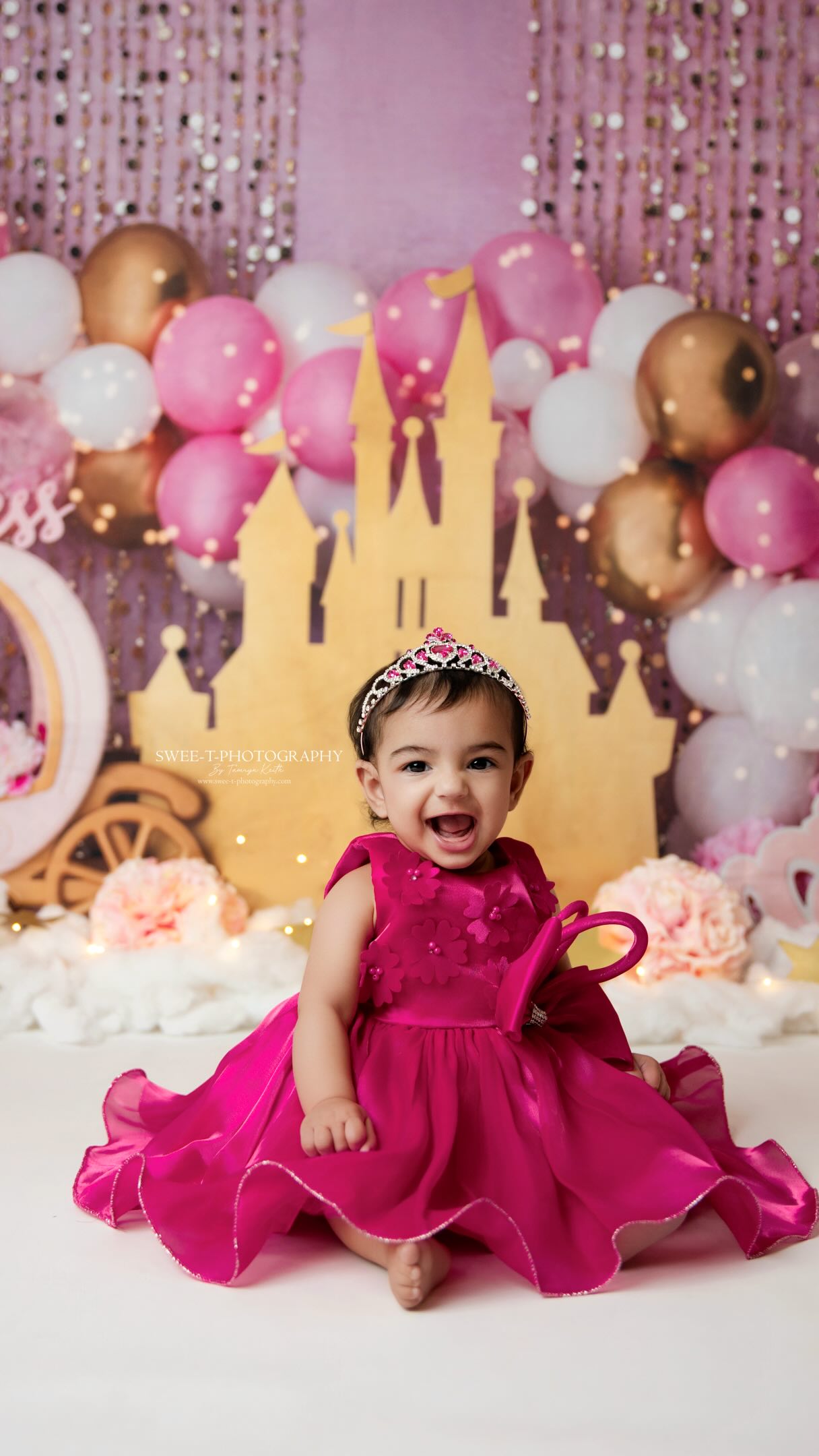 👑 Celebrating Six Magical Months ✨
Six months of smiles, cuddles, milestones and so much love. 💕
Zenith marked her halfway-to-one milestone with a beautiful princess-themed Cake Smash & Splash session, complete with a castle backdrop, the sweetest little dresses, delicious cake and a bubbly bath to finish.
A beautiful way to celebrate this special chapter before the big first birthday.
Happy Halfway to One, sweet Zenith! 💗
© 2026 Swee-t-Photography Barossa’s Newborn Photographer
#barossacakesmashphotographer #barossanewbornphotographer #barossanewbornphotography #barossababyphotographer #barossamaternityphotographer barossastudio