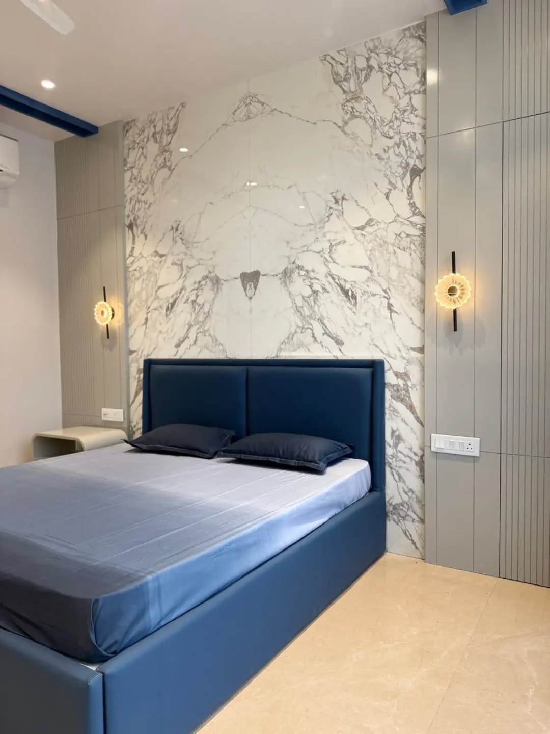 Luxury is not about excess. It's about perfection in every detail. ✨🤍
📩 DM us to bring your dream home to life!
#LuxuryInteriors #ModernLiving #InteriorDesign #InteriorStyling #HomeDecor