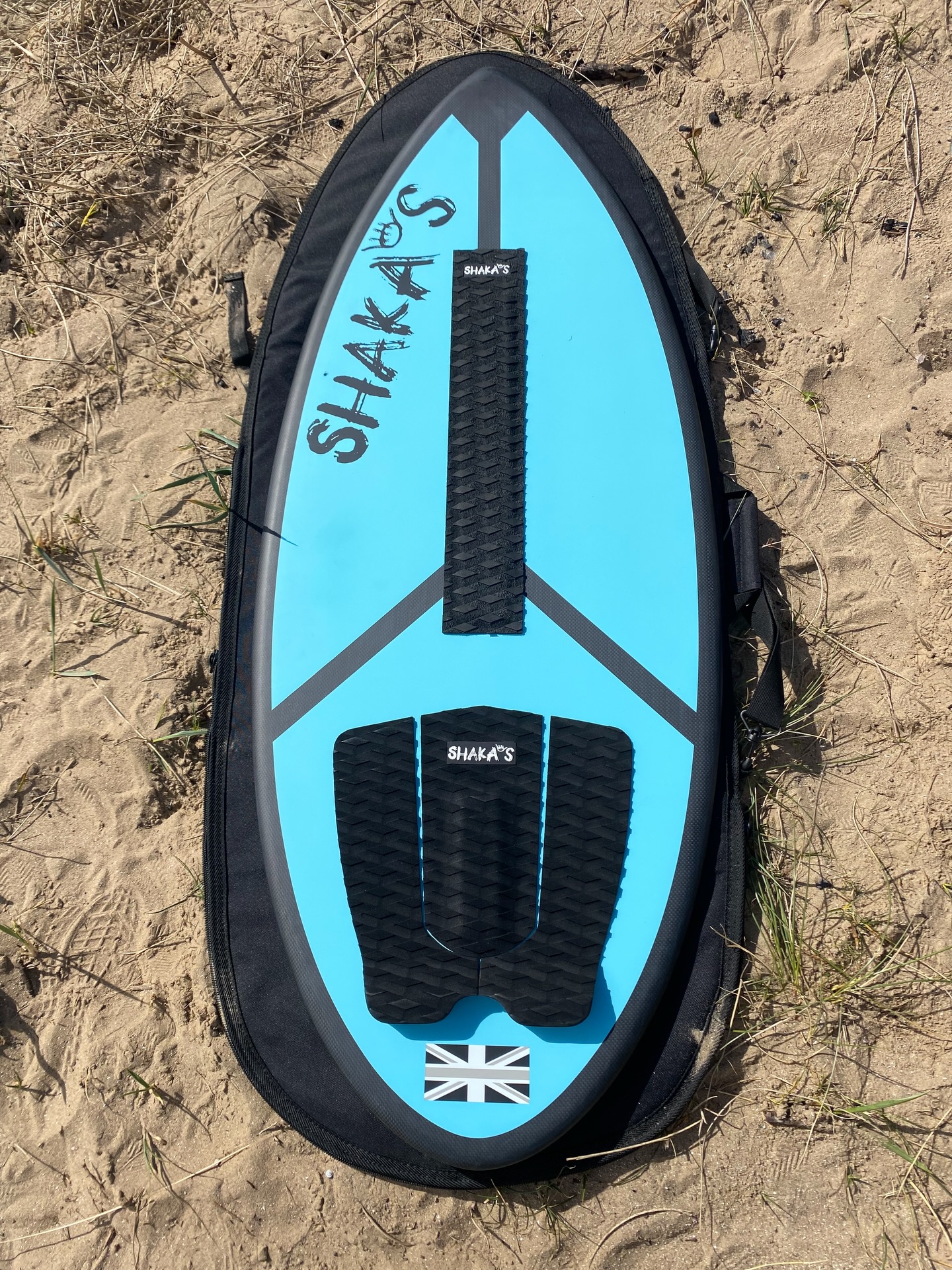 Carbon perfection.
#skimboarding #skimboarduk #ukskimboarding