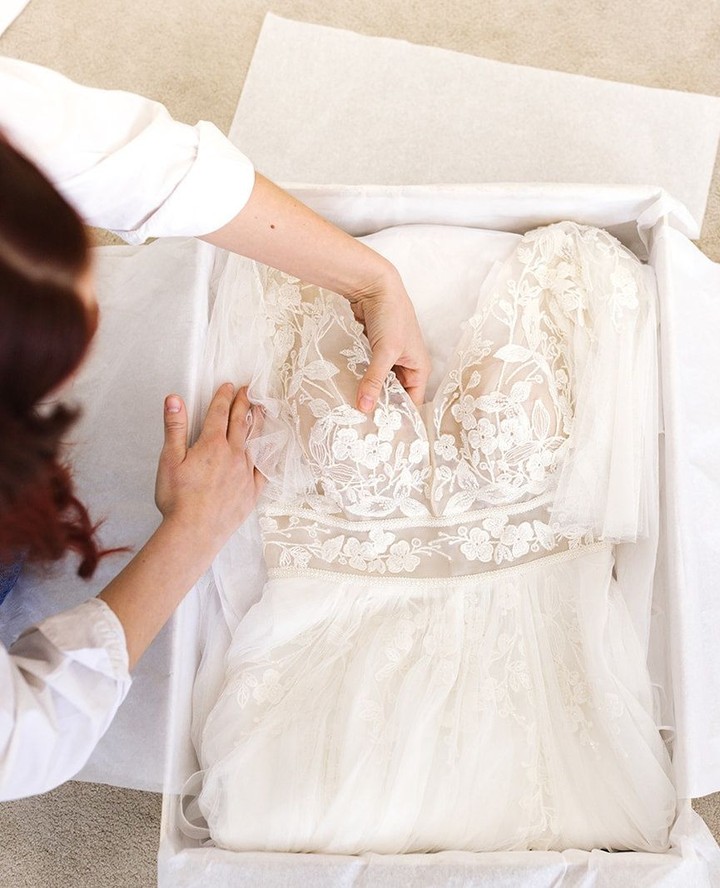 Making your wedding dress a ever lasting memory✨️
Our Cleaning & Boxing service is the perfect bookend to your bridal era. Cleaning your dress after your special day and displaying into a preservative box for years to come.
Get in touch for more information🤍