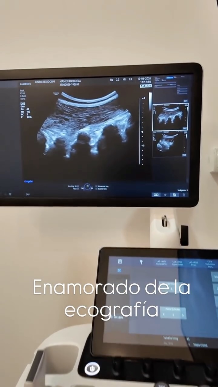 Estamos encantados de poder trabajar con la ecografía para poder daros el mejor servicio y atención. Poder explicarte qué pasa debajo de la piel, que podíais ver en directo vuestro interior y entender que pasa ahí dentro es una sensación que nos motiva a querer seguir mejorando y aprendiendo más cada día