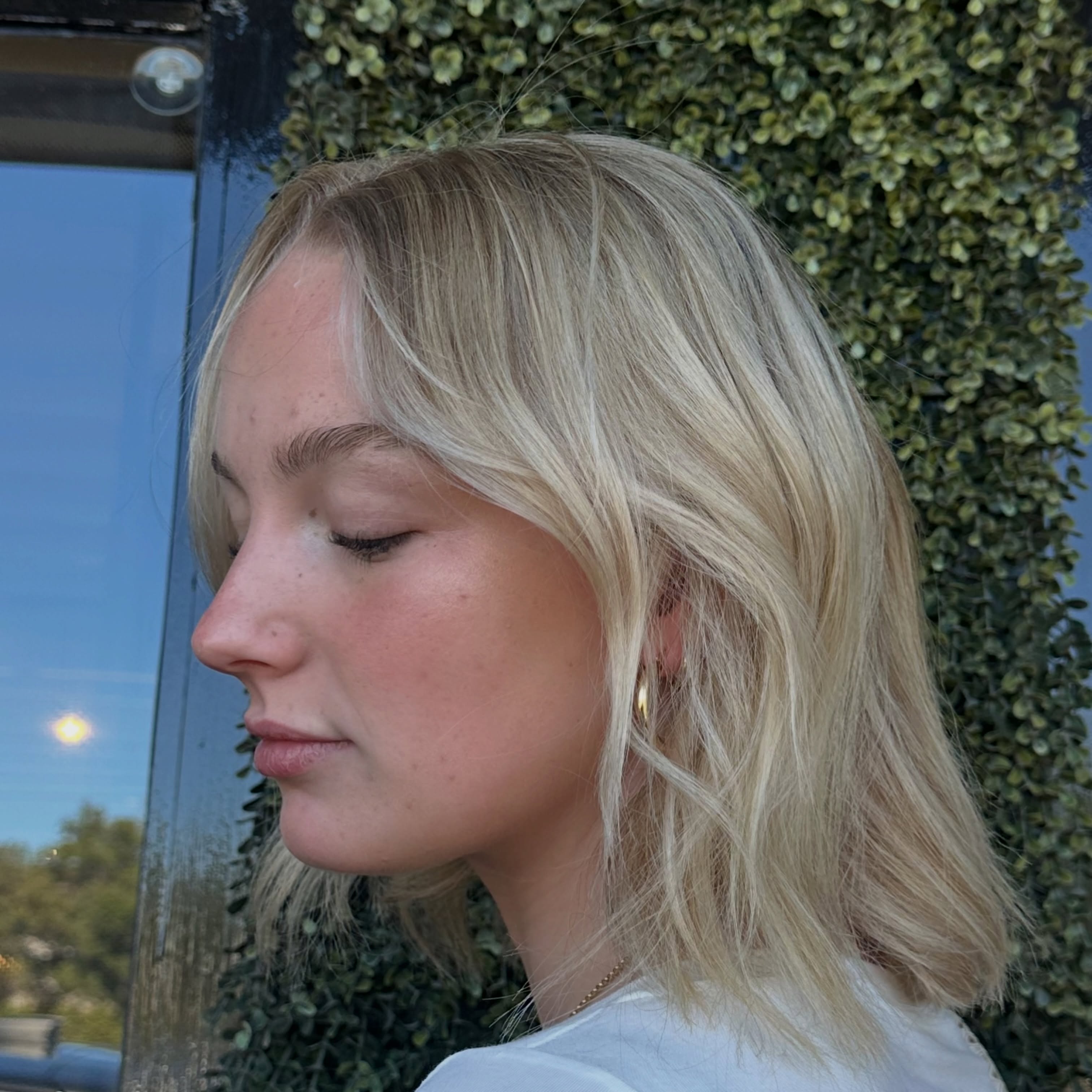 Soft, bright, and perfectly beachy.
Milena created this effortless blonde with fine hair in mind keeping it dimensional, and healthy.
The secret to making that fresh from the salon blonde last? Home care. Kérastase Blond Absolu helps protect against dullness, neutralizes unwanted brassiness, and keeps your blonde looking brighter between visits.
Beautiful blonde doesn’t end when you leave the salon it continues with the care you give it at home.
Salon 1322 • Belmont
Helping you love your hair.
Full custom dimension color @milenas_styles
SALON1322.COM
