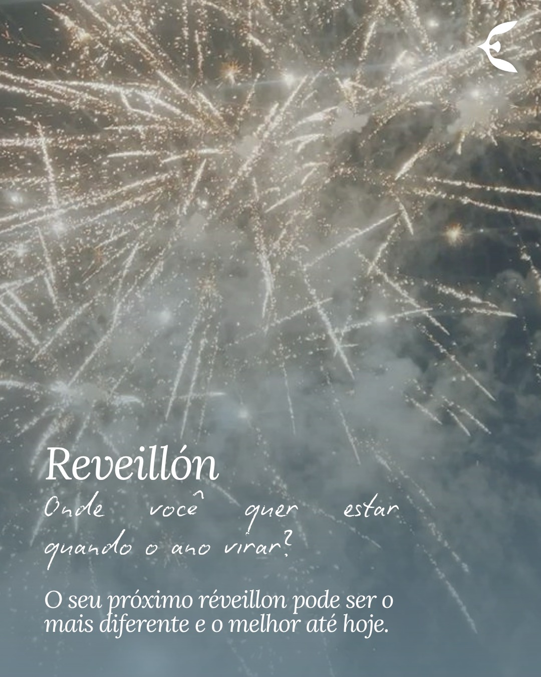 Réveillon tem um peso simbólico que justifica pensar com antecedência. Não porque os destinos lotam - e lotam - mas porque as melhores mesas, os melhores quartos e as experiências que realmente ficam na memória são reservados com tempo. Esses cinco destinos têm em comum uma coisa: cada um deles é capaz de transformar uma data em algo que vale ser contado. Se você ainda não decidiu onde vai estar quando o ano virar, esse é o momento certo de começar.
Concierge - Beyond Curated Travel
Roteiros personalizados e acompanhamento próximo durante toda a jornada.