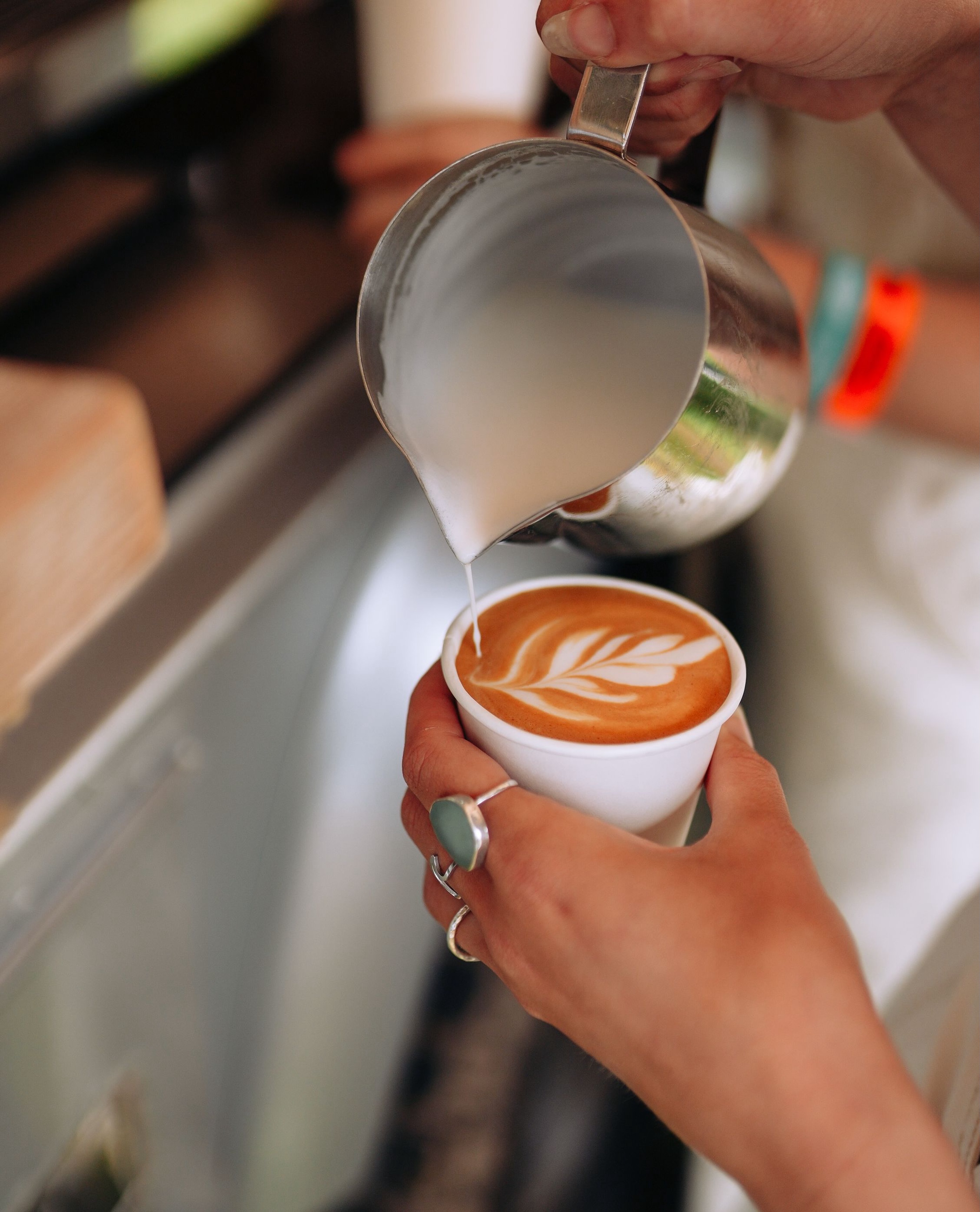A little art on top of your coffee might seem like a small detail... but it actually says a lot about the quality of your coffee and the barista.
It’s not just there to look pretty (although we do love our beautiful art). But it’s a sign that it’s a damn good coffee from the start.
Good latte art starts with good coffee, the right milk, milk texture and a barista who takes the time to get the details right. It comes from understanding how the espresso, milk and temperature work together to create that smooth, silky finish.
So next time you pick up a coffee and spot a little leaf or heart on top, know that it’s a tiny reminder of the thought, skill and care that goes into every single cup. 🤍
#latteart #eatpretty #baristagoals #festivalcoffee #landrovercoffeevan
📸 @harrietmedia