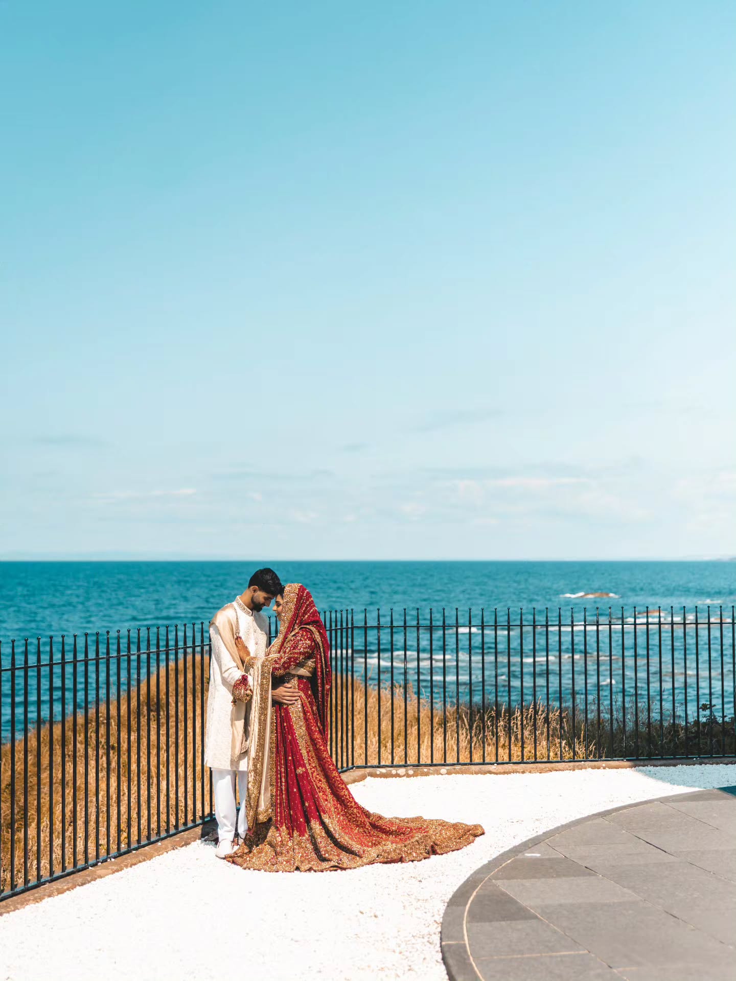 Two hearts. One unforgettable view. 🌊
Photography @creativecapturesuk
Cinematography @creativecapturesuk
Hair and Makeup @hair_makeupbyshagufta
Jewellery @heritagejewelsuk
Outfit @zeeshandanishcouture
#photography #wedding