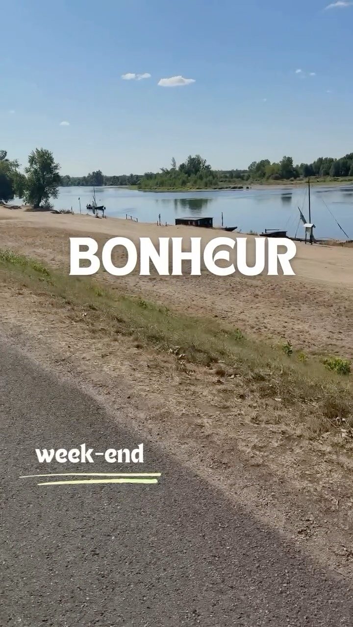 Le bonheur, c’est parfois simple.
Prendre le temps, se promener, regarder la nature, profiter tout simplement de l’instant présent !
Découvrez les itinérances découvertes de la destination Loire en Vie 🤩
Bon week-end !
#vélo #loire #nature