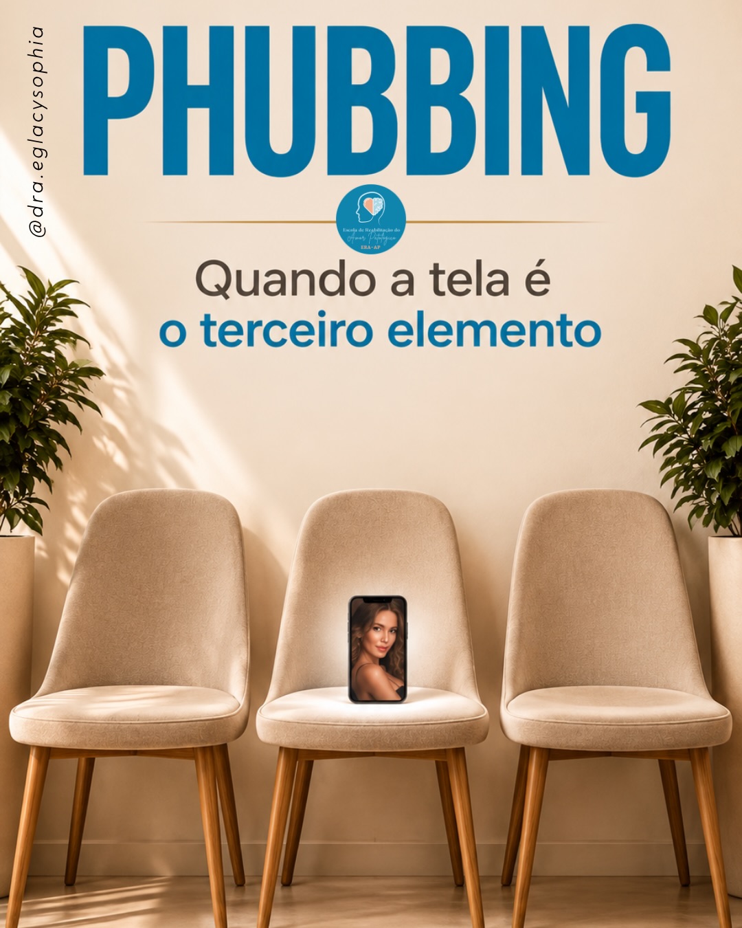 Nem sempre o terceiro elemento de uma relação é outra pessoa. Às vezes, o parceiro se sente traído por uma tela.
Partner phubbing é o ato de ignorar o parceiro amoroso em favor do celular ou de outro dispositivo digital.
Uma meta-análise de 2025, com 52 estudos e 19.698 participantes, encontrou associação entre partner phubbing e menor satisfação, qualidade e intimidade no relacionamento, além de mais ciúme e conflito.
Os autores discutem o fenômeno como uma possível “microtraição” relacional: a atenção é repetidamente retirada da interação e o parceiro pode experimentar negligência e desconexão.
Na clínica, talvez o celular seja apenas o comportamento visível. Quando a atenção deixa repetidamente o parceiro para ir para uma tela, estamos diante apenas de um hábito digital — ou de uma rejeição a parceria?
Referência: Ni N, Ahrari S, Zaremohzzabieh Z, Zarean M, Roslan S. A meta-analytic study of partner phubbing and its antecedents and consequences. Front Psychol. 2025;16:1561159.
Conte comigo 🌿🌿
Dra. Eglacy Sophia
Psicóloga • Autora • Professora
Especialista em problemas amorosos-sexuais
#phubbing
#rejeição
#ciúme
#traição
#relacionamentotoxico