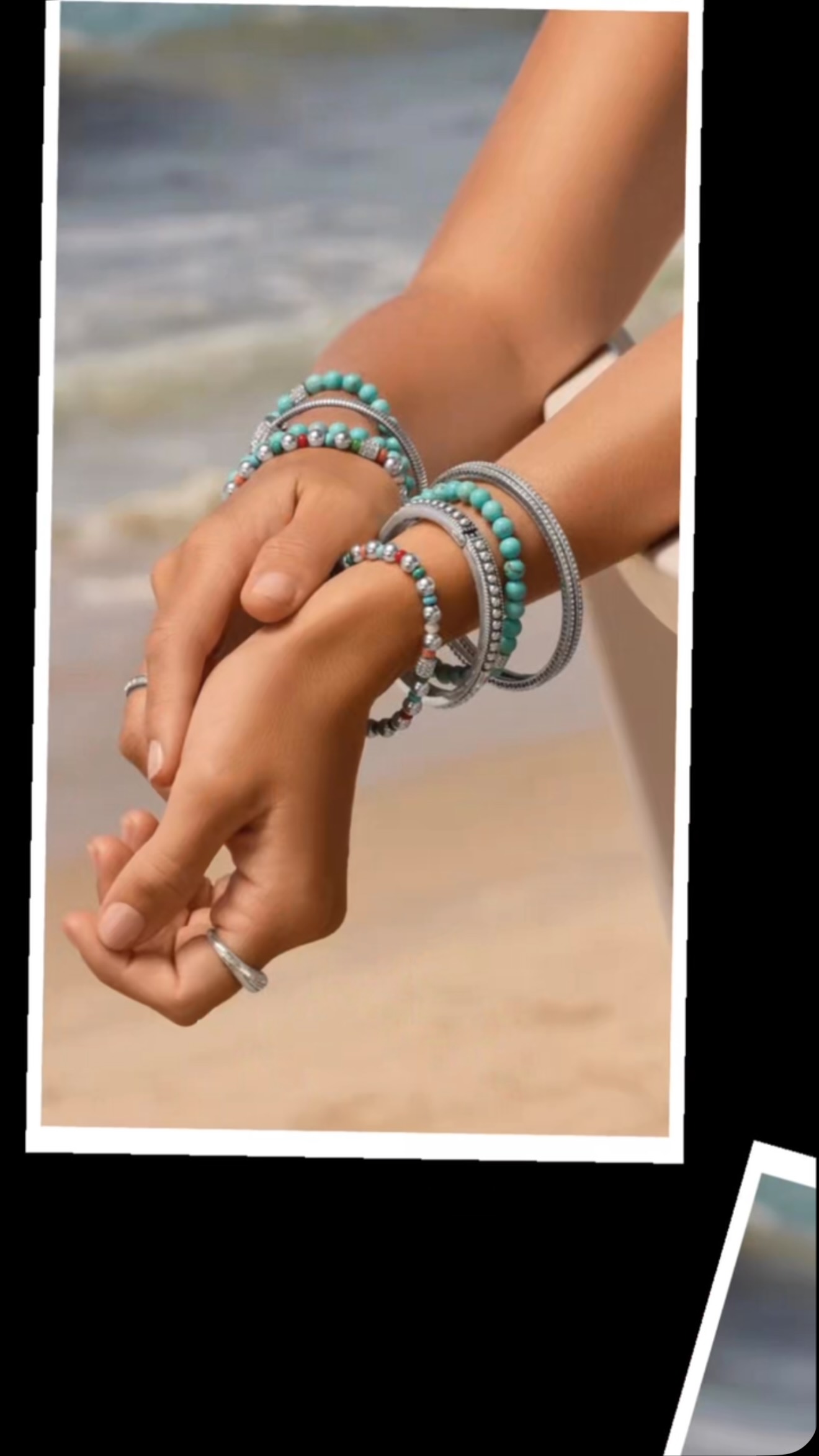 The perfect edition to everything you love to wear 😎☀️🌻
#brightonjewelry #turquoise #silver #jewelry #leaguecity