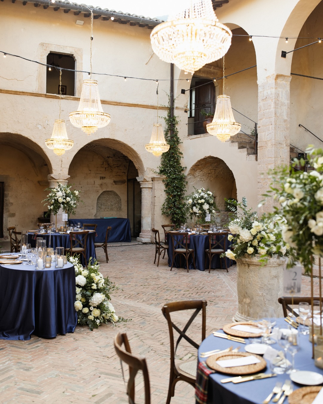 Always thought blue wasn’t a wedding color? See the magic we designed just for Colby & Brittany. ✨
A setup that’s simply perfect: elegant, radiant and full of light, giving the space a warm and relaxed atmosphere.
WP: @noviaweddings
Venue: @abbaziasanpietroinvalle
Caterer: @guidilencicatering
Flowers: @geg_fiorista
Photo: @wanderlovecaptures
Music: @mr.music.italy
Bride: @brittanyhaddock
Groom: @colby_sue33
destination wedding italy | intimate wedding italy | wedding italy | bespoke wedding italy | wedding planner italy | matrimonio intimo | events in italy | wedding in Italy | wedding inspiration