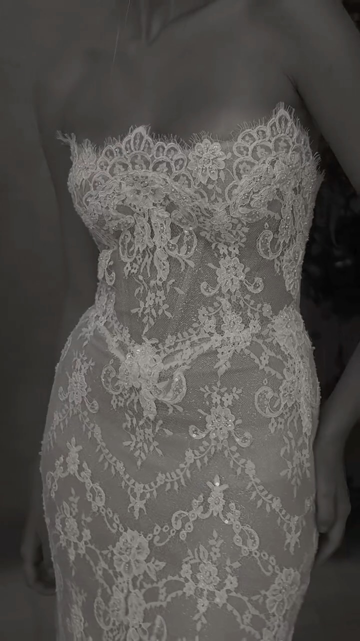 ATLAS | The newest 2027 collection showcasing at @nationalbridalmarket
#bridalcollection #bridalinspiration #newcollection #weddinggown #foryou