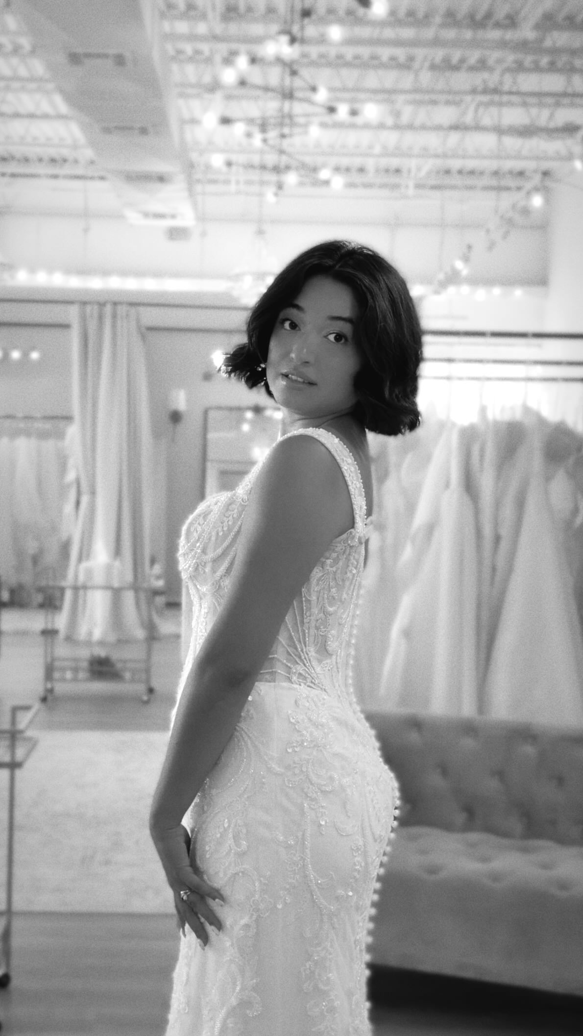 2027 brides, you get the feeling? How many lucky gals found “the one” on the first dress? SABRINA by @martinalianabridal has the effect on people.
We’re a bridal shop in Annapolis, Maryland, & we want you help you find the wedding dress of your dreams. Reserve your fitting room now at the link in bio <3
angel model: @luxbylily
wedding dress shopping maryland, baltimore bride, bridal gown, engaged, wedding inspiration