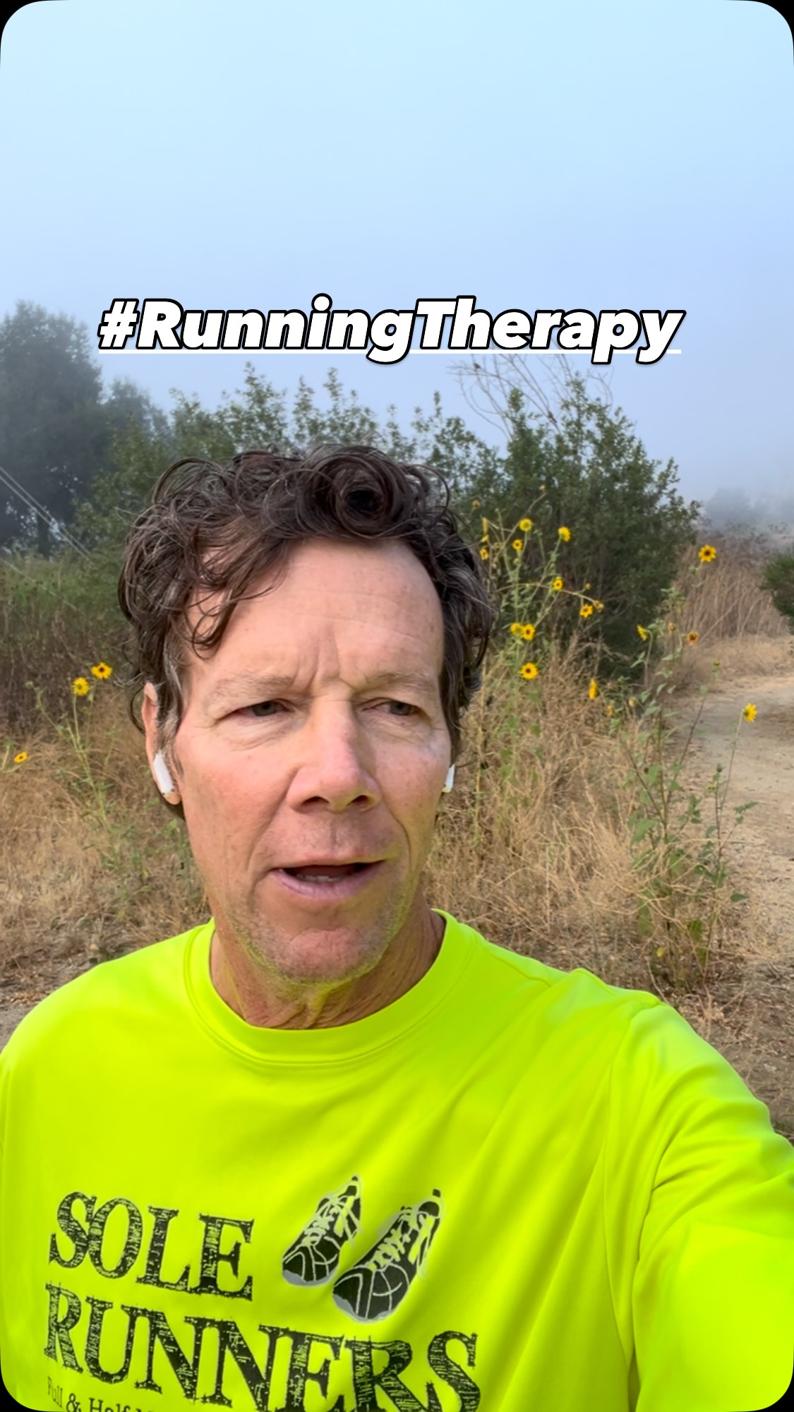 #runningtherapy running is therapy. Make a decision to run or walk, get outside and work through some stuff. Today was a very easy session. My HRV been low and I need some recovery time. @chiwalking_chirunning