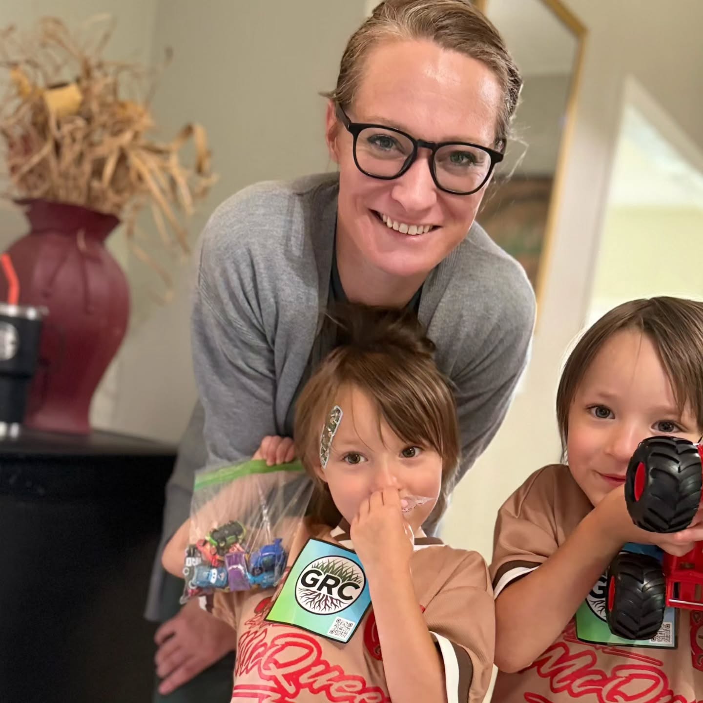 Don't forget to grab a GRC sticker and merch at your next visit!
Rep us on your water bottle, fridge, laptop.. or kid. 😆
🌱