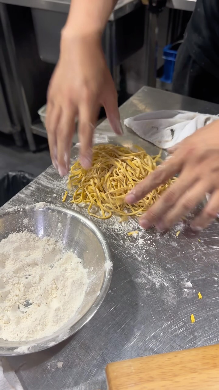 A little sneak peek of what goes into our National Day special. 🇸🇬
Honouring a local classic starts from the very first step. Our pumpkin noodles are made fresh in-house, by hand. It may not be the easiest way, but we think it’s the best way.
Available for a limited time, so swing by this weekend!