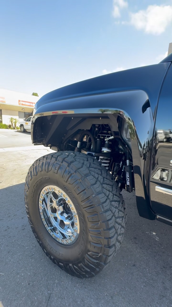 @ra__motorsports Still ballin 💵
#linexsandiego #linexsd #linex #prerunner #chevyprerunner