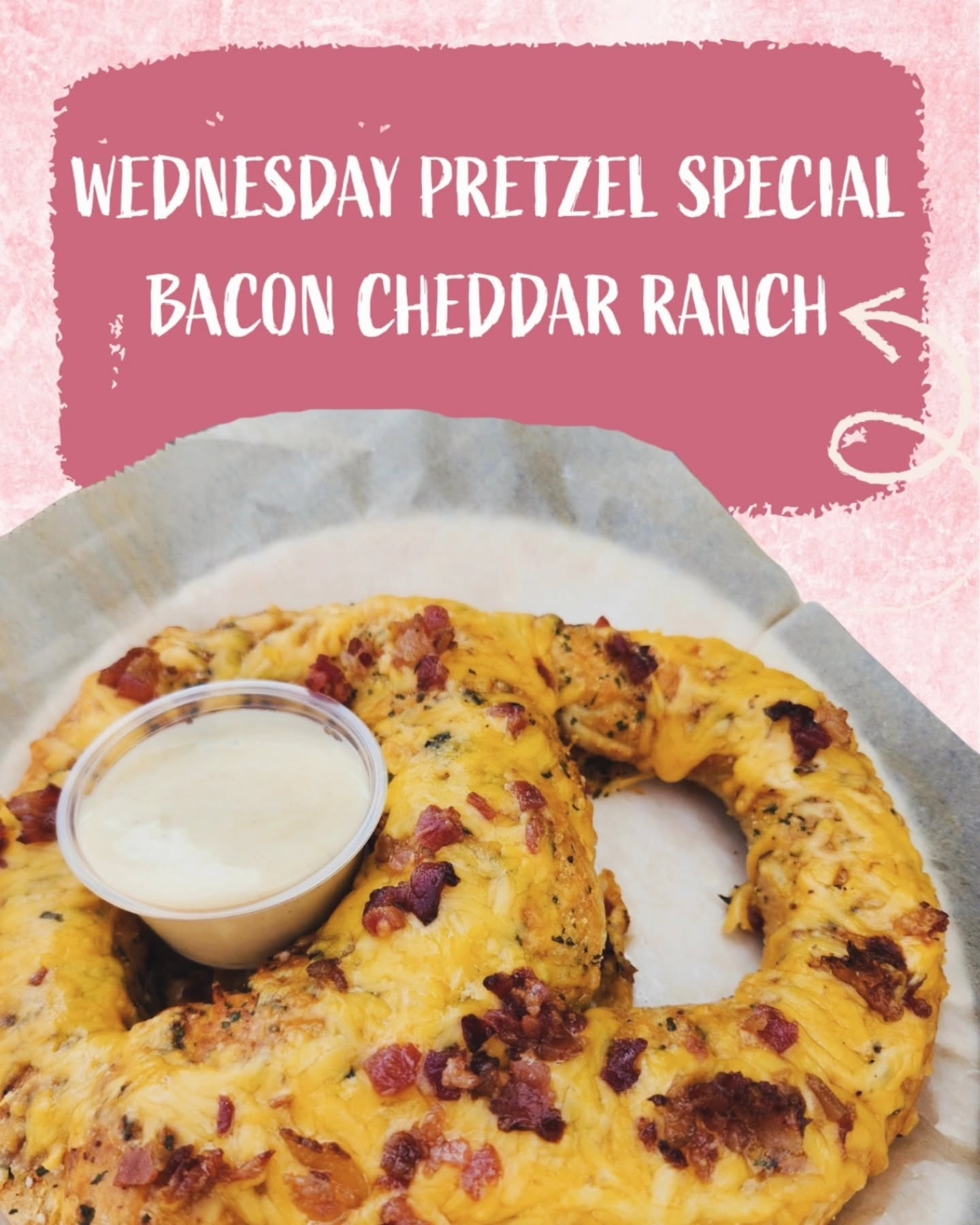 Tomorrow we have our Bacon Cheddar Ranch for our Wednesday special! Crispy bacon and cheddar cheese baked onto our pretzel with our homemade ranch seasoning on top. Served with your choice of dip!
All pretzels are only $5 tomorrow from 12p-5p, including our Original, Garlic Parmesan, and Cinnamon Sugar. Stop by and treat yourself! We'll see you there!
South Knox- 106 E Young High Pike, Knoxville
Mon-Thurs (12p-9p)
Fri-Sat (12p-10p)
Closed Sunday
Belltown- 4523 Market Bell Way, Powell
Mon-Thurs (12p-10p)
Fri-Sat (12p-11p)
Sunday (3p-9p)
#Knoxville #knoxfood #knoxvilletn #knoxlocal #knoxeats