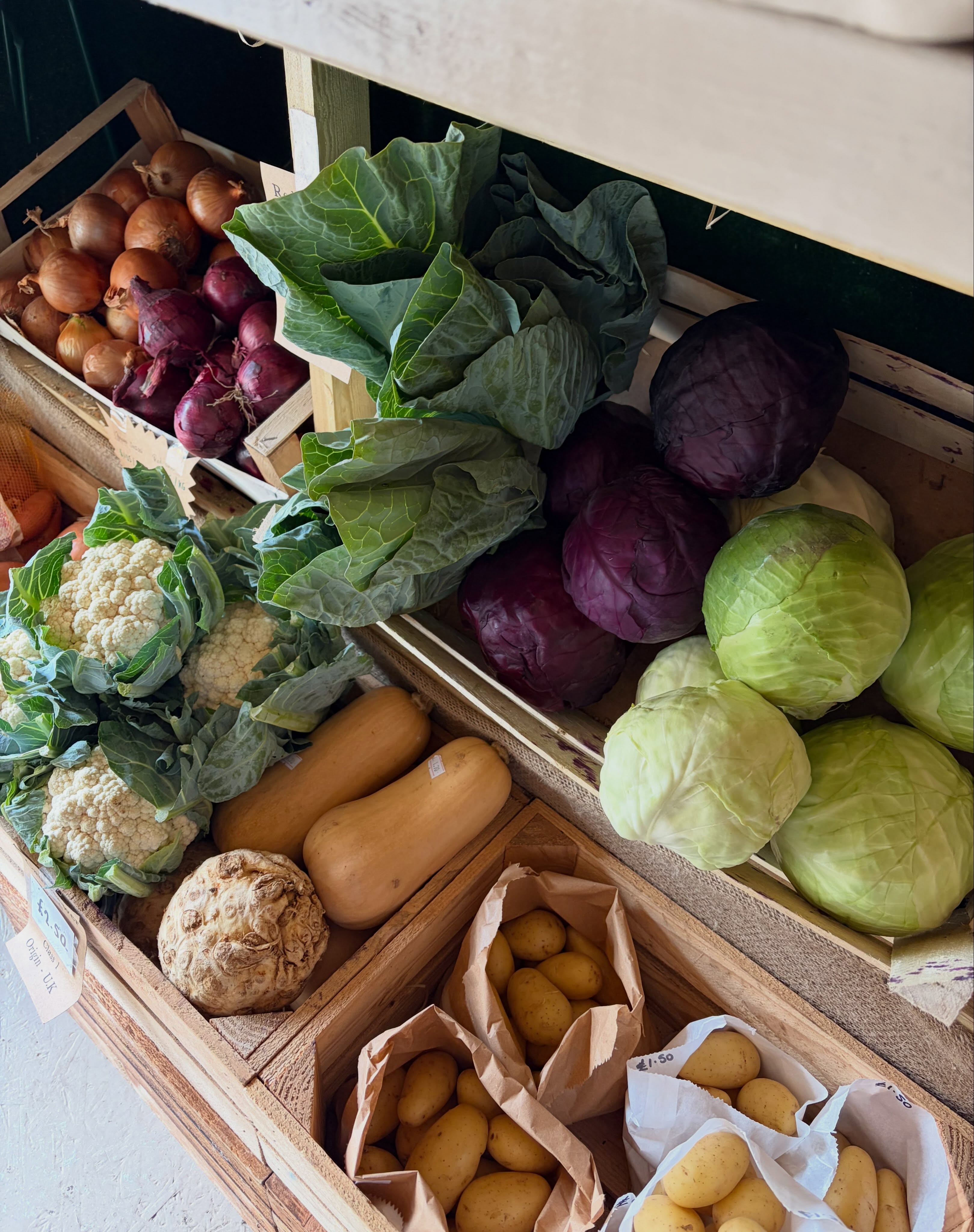 We have some beautiful produce for you this morning. FRESH FRUIT | SALAD | VEG
🐮 Huge Longley farm order
🍞 Fresh bakery deliveries
🍯 Local Honey
🧀 Fine cheese order is arriving today 😋
Open Times : Wednesday, Thursday, Friday 10-5 & Saturday 10-4
📍 The Workshop, Halifax Road, Thurgoland, S357ED
#greengrocer