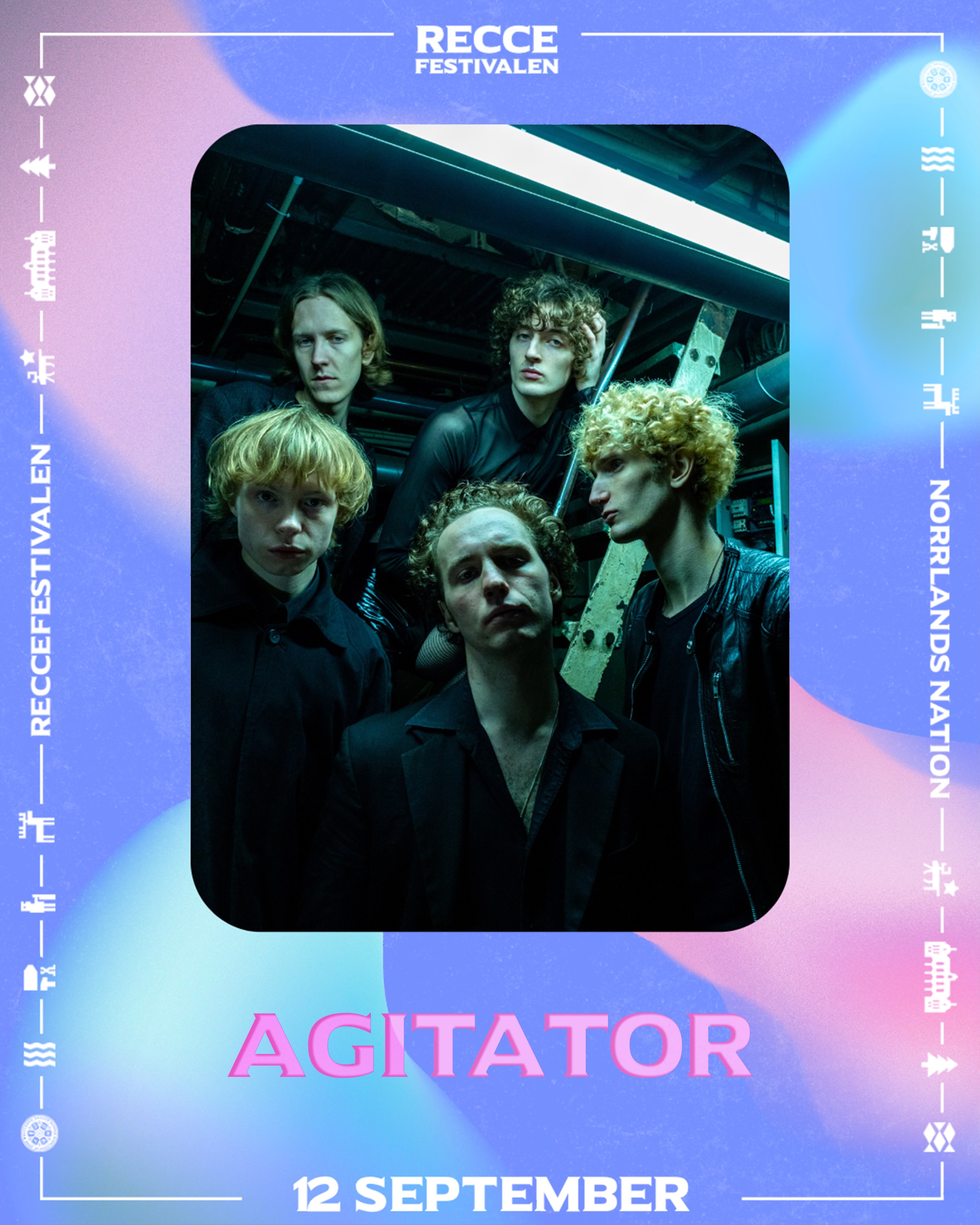 Norrlands nation kan med glädje presentera RecceFestivalens första liveakt: Agitator!
⭐AGITATOR ⭐
Med tre album på mindre än två år är Stockholmsbandet Agitator lika furiösa i sitt utgivningstempo som bandet är på scen. Bandet debuterade hösten 2023 med “Vem är du om du inte är min” och sedan dess har den svenska indiescenen inte varit sig lik igen.
Agitators tredje album ”Året av sex” släpptes i våras och är det mörkaste och ett av de långsammare de gjort, influerat såväl av mässande häxdoktorer som av elektronisk avantgardistisk musik. Sedan tidigare har bandets två första album hyllats av bland annat DN, P3, Gaffa, Café och PSL, och bandet har turnerat intensivt och ihållande runt om i landet.
När: Lördag 12 september, 22:00
Var: Gamla salen, Norrlands nation
ID och nationskort krävs.
⭐Varmt välkomna!⭐
___
Norrlands nation can proudly present Reccefestivalen’s first live act: Agitator!
⭐AGITATOR ⭐
With three albums in less than two years, the Stockholm band Agitator are just as fierce in their release pace as they are on stage. The band debuted in the fall of 2023 with “Vem är du om du inte är min,” and since then, the Swedish indie scene has never been the same.
Agitator’s third album, “Året av sex,” was released this spring and is their darkest and one of their slower works to date, influenced by both chanting witch doctors and avant-garde electronic music. The band’s first two albums have previously been praised by outlets such as DN, P3, Gaffa, Café, and PSL, and the band has toured extensively and consistently throughout the country.
When: Saturday, September 12, 22:00
Where: Gamla salen, Norrlands Nation
ID and nation card required.
⭐Welcome!⭐