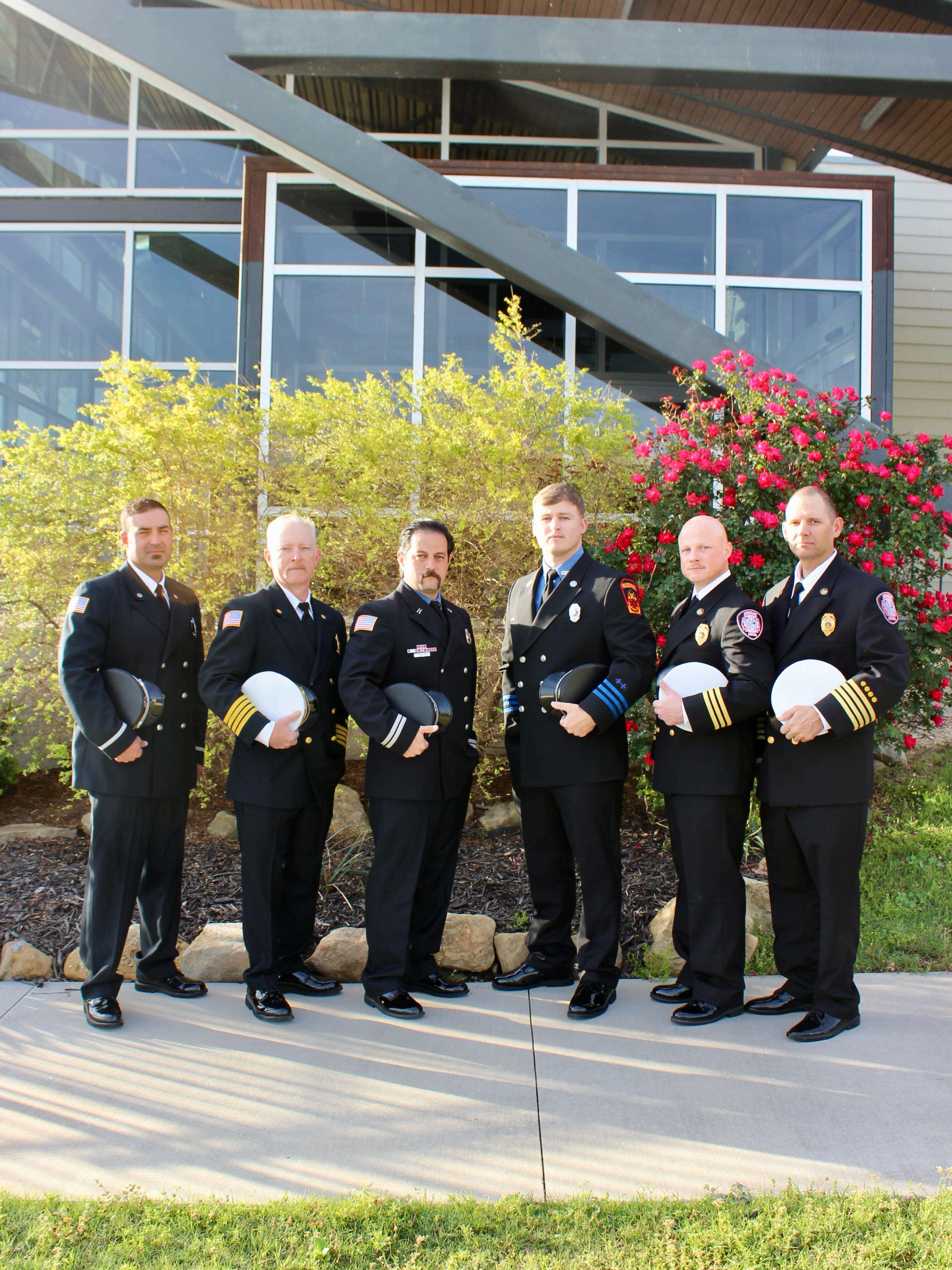 More than 250 Executive Fire Officers — and counting.
Through our partnership with Oklahoma State University Fire Service Training, @osufst, and the integration of IPSLEI leadership curriculum, more than 250 career firefighters have successfully completed the Executive Fire Officer program — a rigorous advanced education experience designed to prepare fire service professionals for greater leadership, responsibility, and impact throughout their careers.
And we’re not slowing down. In just a few weeks, nearly two dozen 𝘖𝘬𝘭𝘢𝘩𝘰𝘮𝘢 𝘷𝘰𝘭𝘶𝘯𝘵𝘦𝘦𝘳 𝘧𝘪𝘳𝘦𝘧𝘪𝘨𝘩𝘵𝘦𝘳𝘴 will complete the program as well, bringing this level of advanced leadership education to those serving communities across the state.
These graduates leave better equipped to lead people, navigate complex challenges, make ethical decisions, and strengthen the organizations and communities they serve.
We’re proud of what this partnership is doing for the Oklahoma fire service and public safety — and we’d love to see its impact continue far beyond OK.
Interested in bringing IPSLEI leadership education to your organization or community? Visit ipslei.org to learn more.
#oklahomafire #publicsafety #executivefireofficer #ipslei #fireleadership