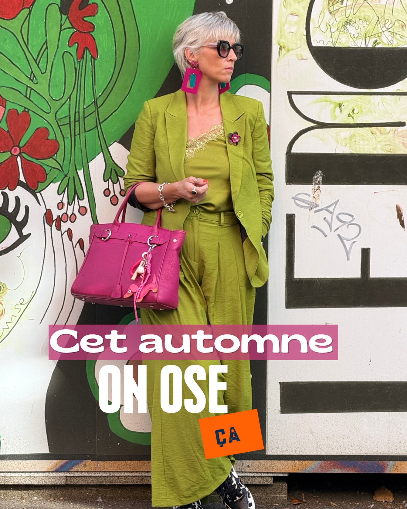 🚨 Christelle de la compta ne va pas aimer cette rentrée. 😂
Parce que chez Comtesse, on ne va clairement pas se calmer sur les couleurs. 🤪🌈
Cette saison, on va même faire pire :
on va associer les duos improbables… ceux qui font dire « ah non, ces deux couleurs ensemble, jamais ! » 😱
Et pourtant.
Bien choisies, les couleurs peuvent illuminer le teint, réveiller un look et surtout sublimer VOTRE beauté. ✨
Cette rentrée marque aussi un nouveau départ chez Comtesse.
🌈 Encore plus de colorimétrie
👗 Encore plus de morphologie
🔥 Des tendances, oui… mais adaptées à VOUS
💥 Et évidemment toujours des couleurs, des imprimés et quelques associations légèrement douteuses pour Christelle.
Réouverture de Comtesse ➡️ 24 août 💕
D’ici là, je prépare la rentrée… mais cette fois c’est VOUS qui choisissez par quoi on commence. 🫵
Quelle nouvelle série voulez-vous voir en premier ?
🌈 1 — Les couleurs tendances de la saison
🎨 2 — Quelles couleurs pour MA saison ?
👗 3 — Les pièces tendances pour MA morphologie ?
Votez 1, 2 ou 3 en commentaire 👇
Et préparez-vous… la rentrée risque d’être très, très colorée. 🤪
#comtessedeblois #colorimetrie🌈 #oserlacouleur #morphologie #automne26