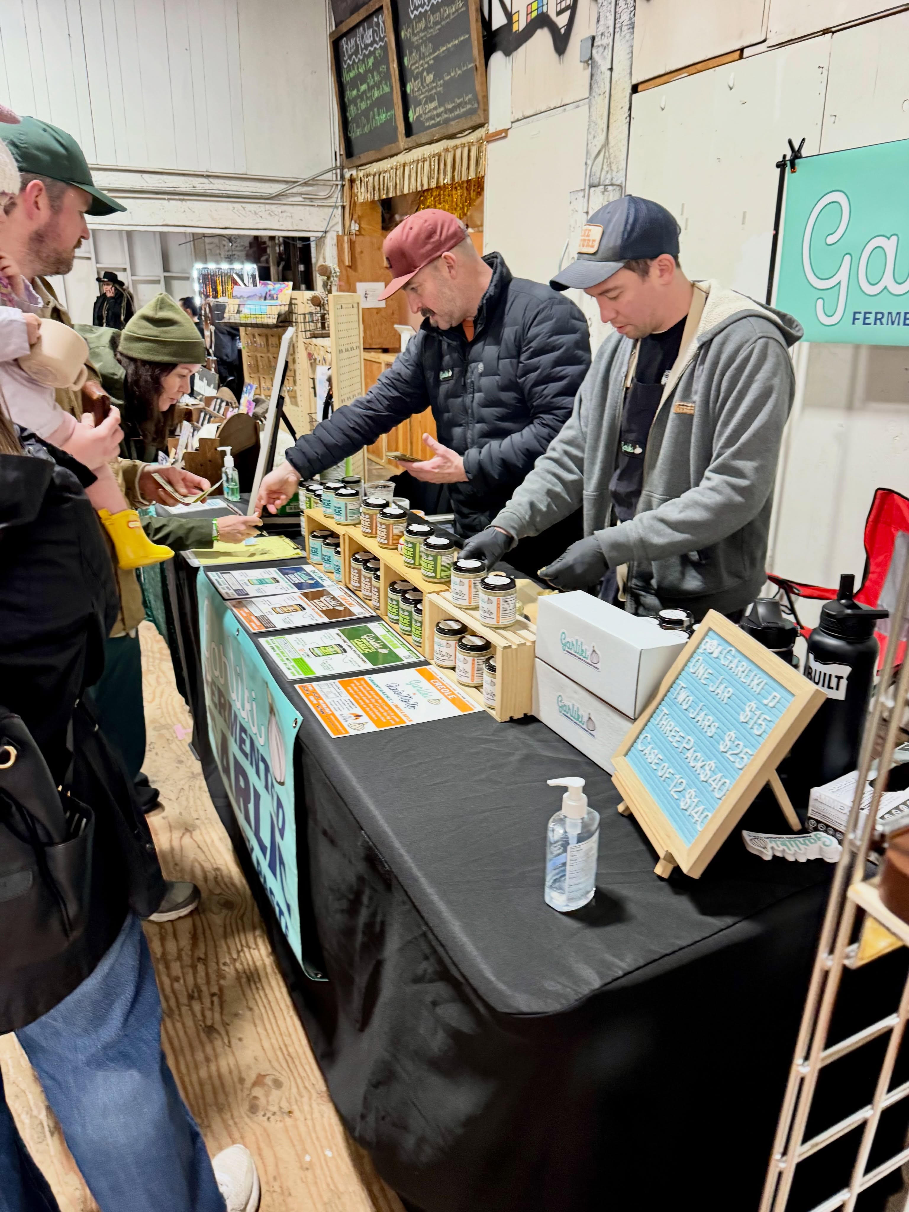 Vegan? So are our culinary pastes and chimichurri! Find Garliki at the Flipside Vegan Market, Friday 8/22, 12–5PM. Bring a friend, leave with a jar. 🌱
📍6550 N Interstate Ave Portland
Can’t make it? Here are our upcoming markets for August:
8/23 @milwaukiefarmersmarket 9:30-2PM
8/26 @newbergwednesdaymarket 4-8PM
8/26 @omsi After Dark : Pickle It 6 - 10PM
8/29 @northwestveg VegFest 10-6PM
8/30 @northwestveg VegFest 10-5PM