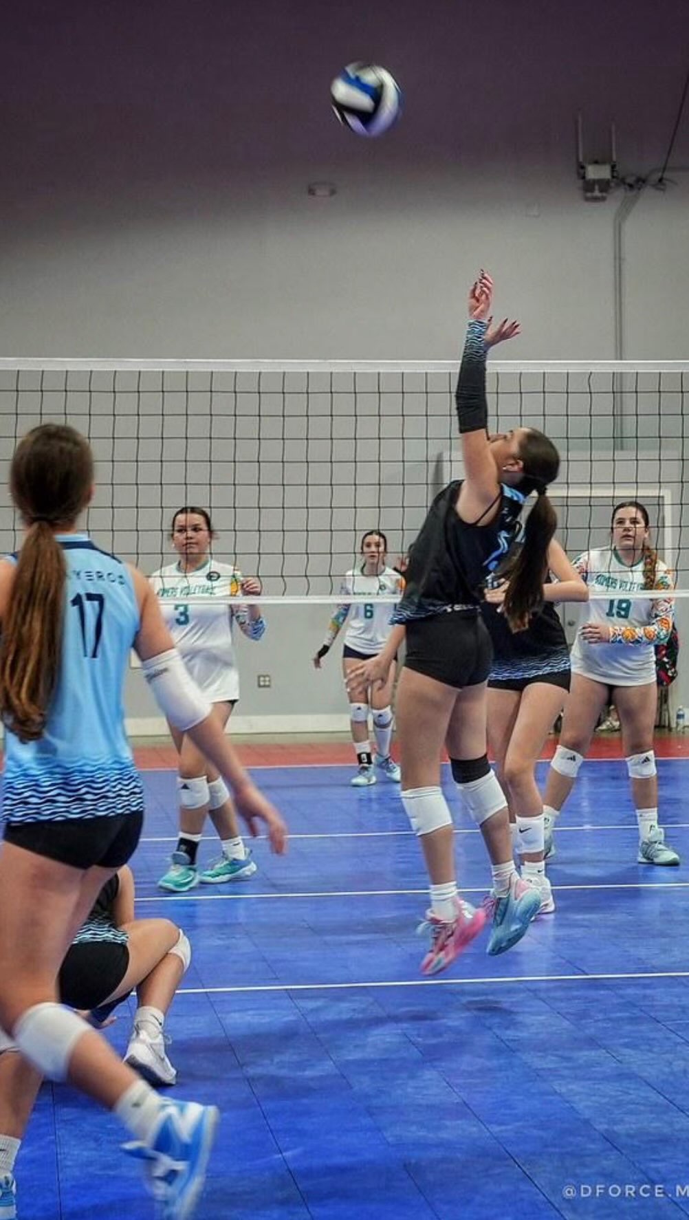 📅 Mark your calendars! Our August tryout dates are now live.
Spaces are limited so make sure you register soon. Link in bio.
#playerosvolleyballclub #miamivolleyball #miamivolleyballclub #volleyballclub
