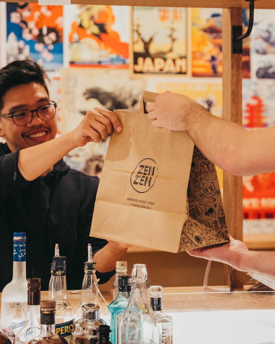 Whether you're pulling up a seat or taking it home, @zenzen.gisborne delivers the same thing every time: authentic Japanese street food, a warm welcome and zero fuss. Crispy bites, bao buns, filling bowls and a drinks list to match. Open Wednesday to Saturday from 5pm, Gisborne.
Image via @zenzen.gisborne