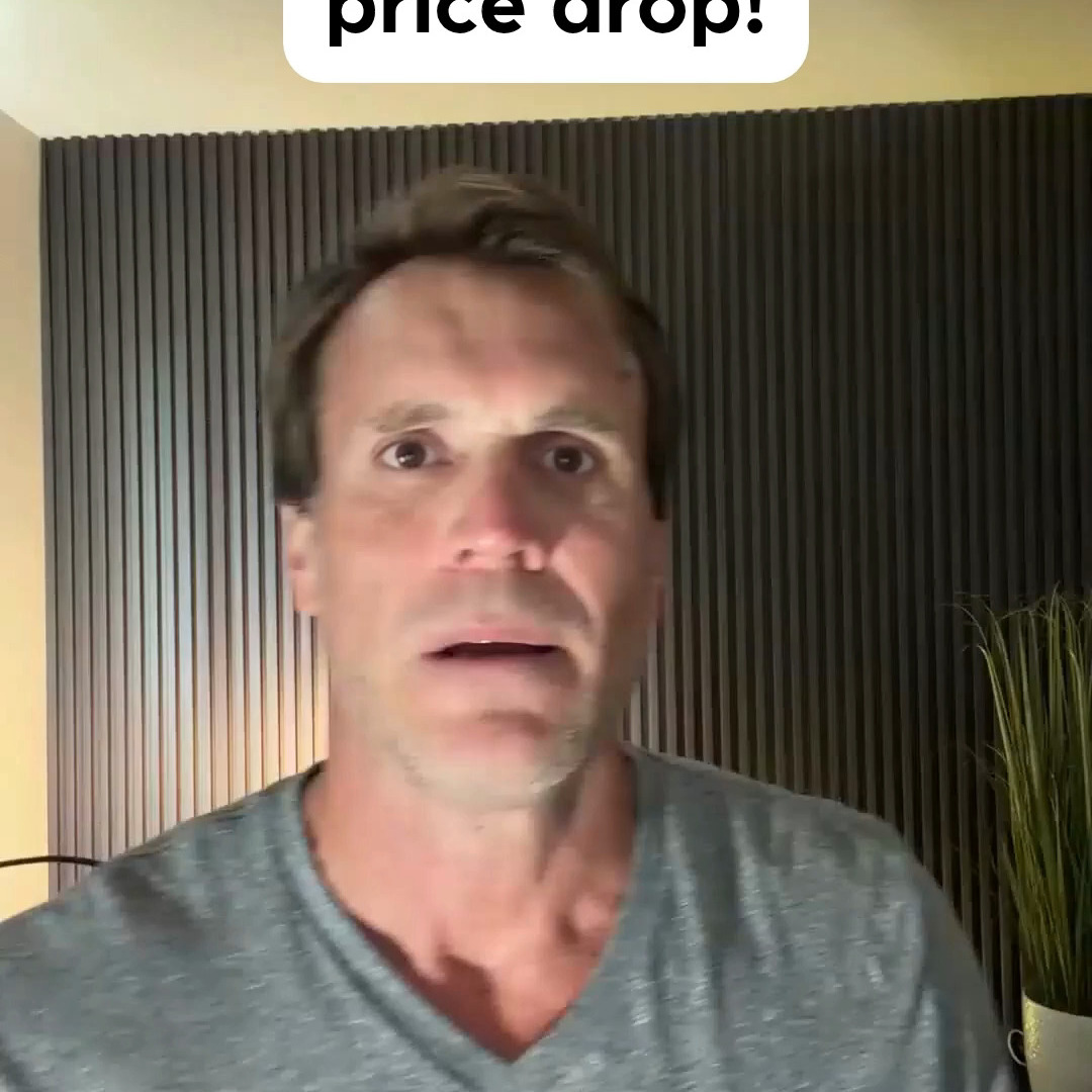 Brentwood's median price dropped 13% this month š
But here's the number that actually matters: homes are selling in just 9 days ā down from 15 in June, and 36% faster than a year ago.
Prices aren't crashing. The MIX of homes selling changed. Watch for the full breakdown š
š Brentwood, TN | Williamson County
.
.
.
#brentwoodtn #brentwoodrealestate #jacklerond #williamsoncounty #tennesseerealestate #movingtotennessee #nashvillerealestate #realestatemarket #homebuyingtips #relocatingtotennessee #brentwoodtennessee