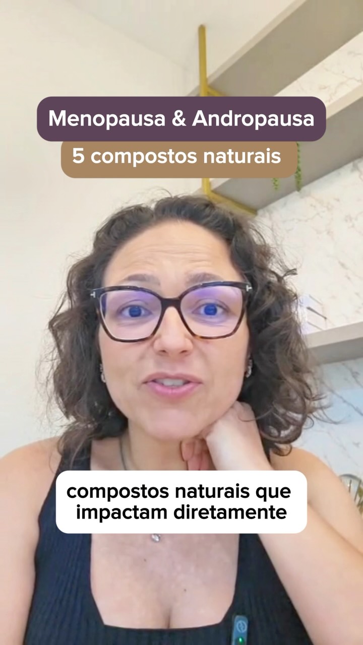 Depois dos 40, seus hormônios pedem mais atenção. E tem um alimento que poucas pessoas associam a esse cuidado.
O inhame-doce. Rico em compostos que agem diretamente sobre a insulina, o cortisol e o metabolismo, ele pode ser um aliado real nessa fase da vida.
Ajuda a equilibrar a progesterona, amenizar as ondas de calor e reduzir o impacto do estresse hormonal no corpo.
No vídeo eu mostro como incluir esse alimento na rotina e quem precisa ter atenção antes de apostar nele.
Você já conhecia esse alimento? Consome com qual frequência? Deixa aqui embaixo 🌿