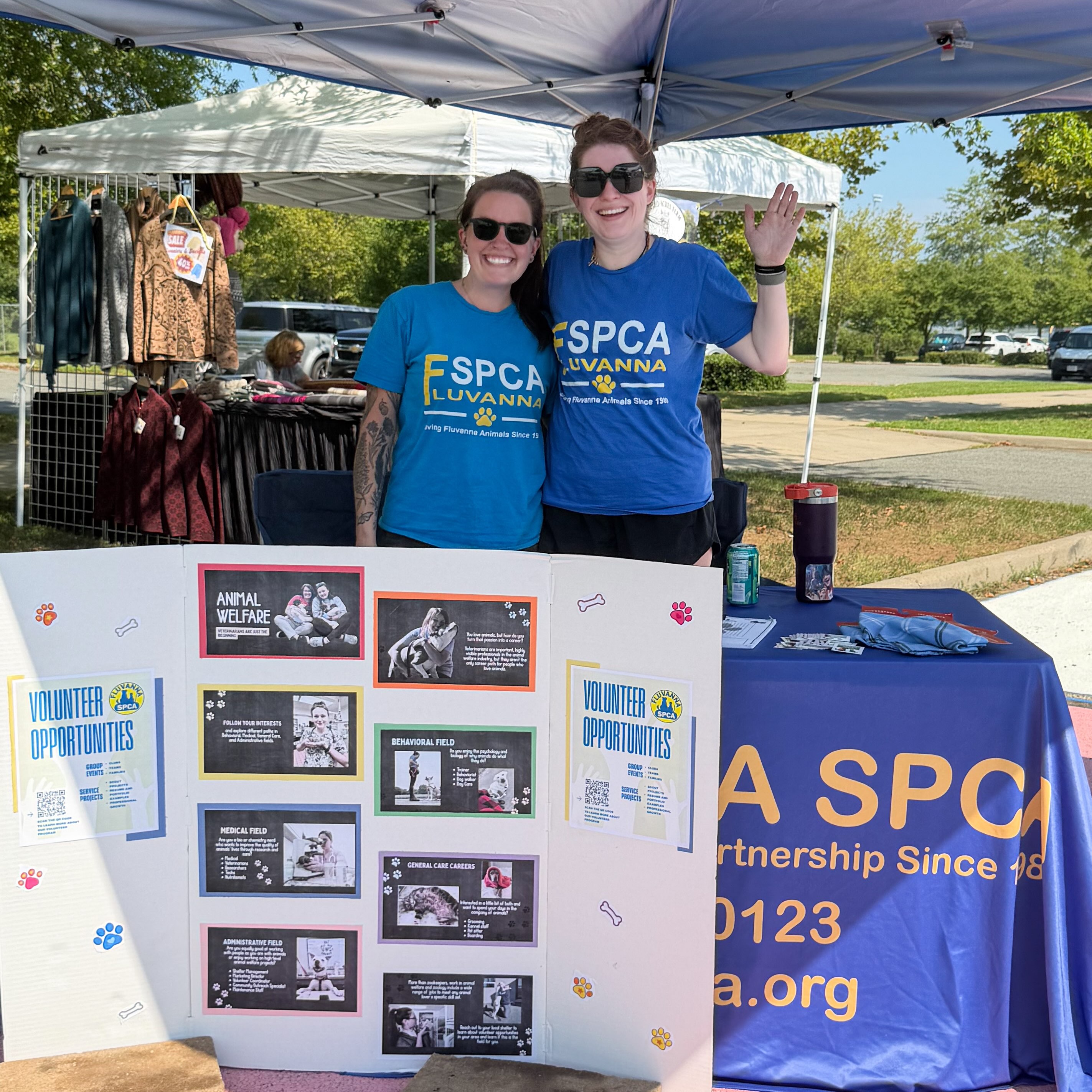 Come visit us at the Fluvanna County Back to School Bash @fluvannacoschools high school! We’re sharing lots of insight about ways to have a career working with animals or in an animal related field 🐾
Chat with us about service projects or group volunteer opportunities, too!
#fluvannacounty #fluvannaspca #backtoschool #flucopride #flyingflucos