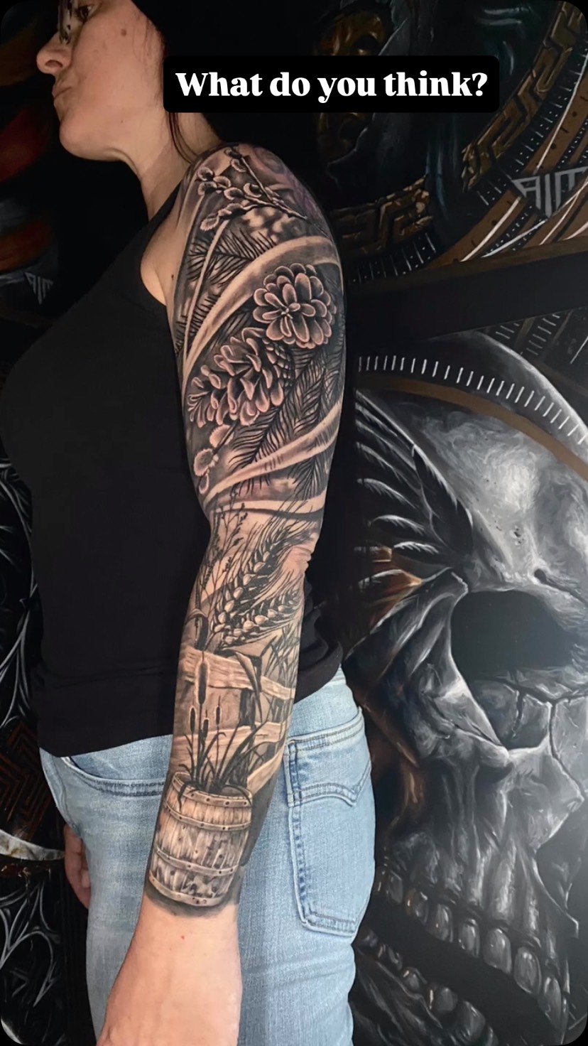I get so focused on individual daily progress I rarely post sleeves as they come together.
This is Laura's second sleeve with me and she just keeps coming back for more pain!
Thanks for looking!
.
.
#realismtattoo #sleevetattoo #sleevetattoos #westerntattoo #mountainsandlakes