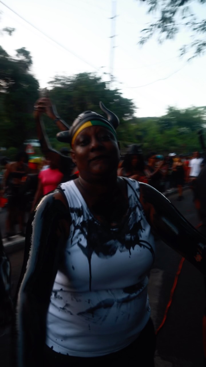 Wine down gyal, wine down. 🎶
My first-ever jab in Grenada was a whole vibe! 🇬🇩 After not playing J’ouvert for nearly two decades, this was the perfect re-entry, and it absolutely did not disappoint. 🔥
Here’s a little glimpse of the prep before we hit the road. Huge shoutout to @chrissey_campbell for the assist with the oil!
📸: @shotbyjakeme
#spicemas2026 #spiceisland #puregrenada