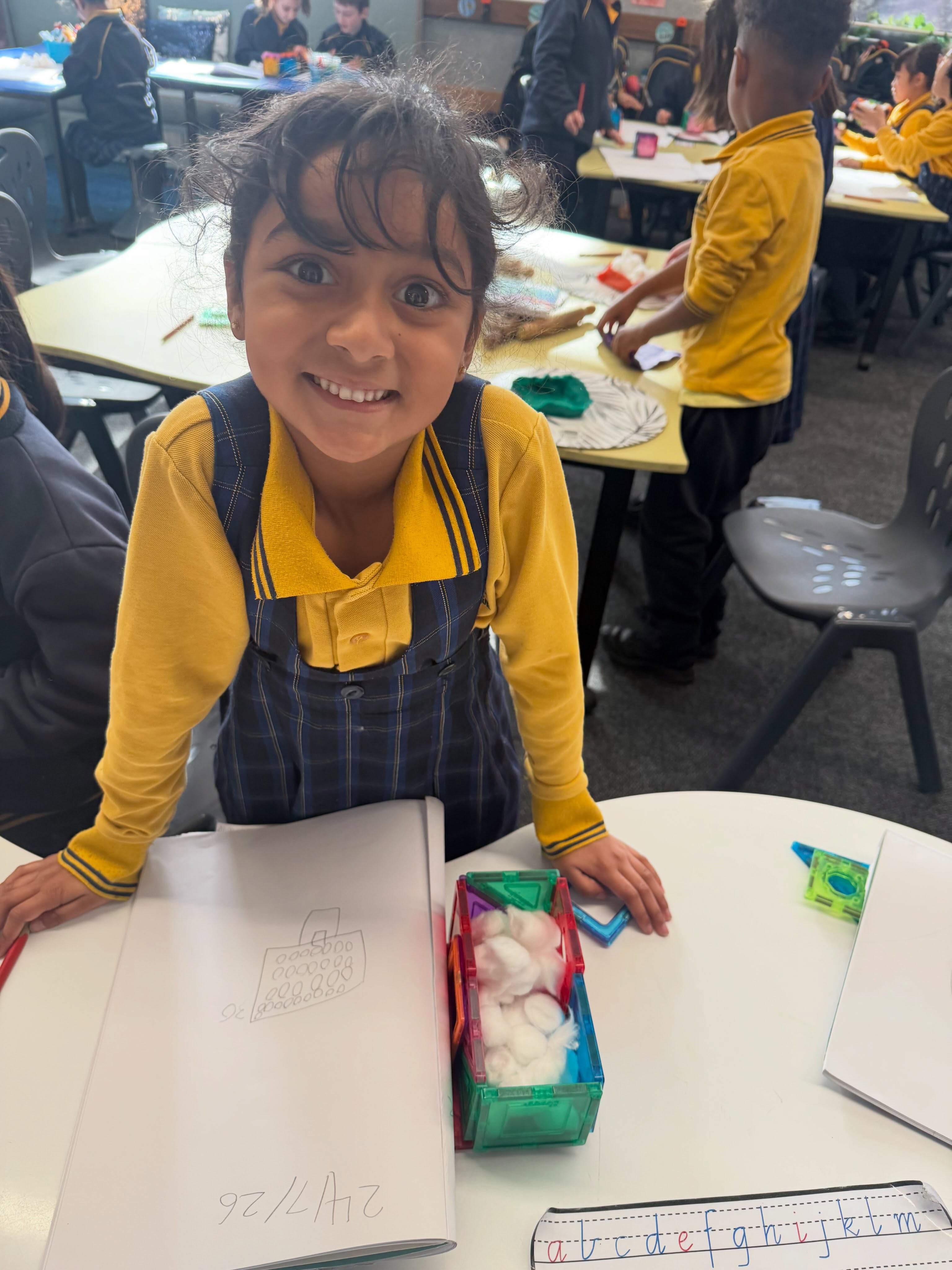 Our Year 1/2D students have been exploring capacity in Maths. Students were challenged to design and create a container that could hold exactly 30 cotton balls.
Take a look at our amazing container creations!